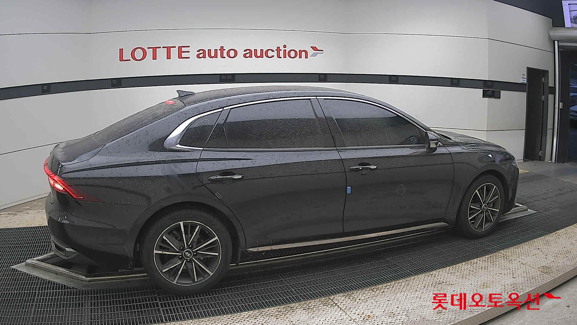 2022 - hyundai grandeur