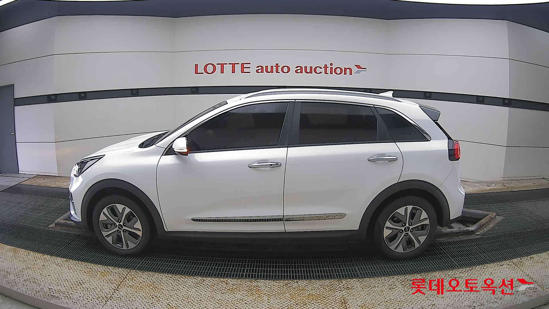 Kia Niro EV id 3809994 из Кореи 7