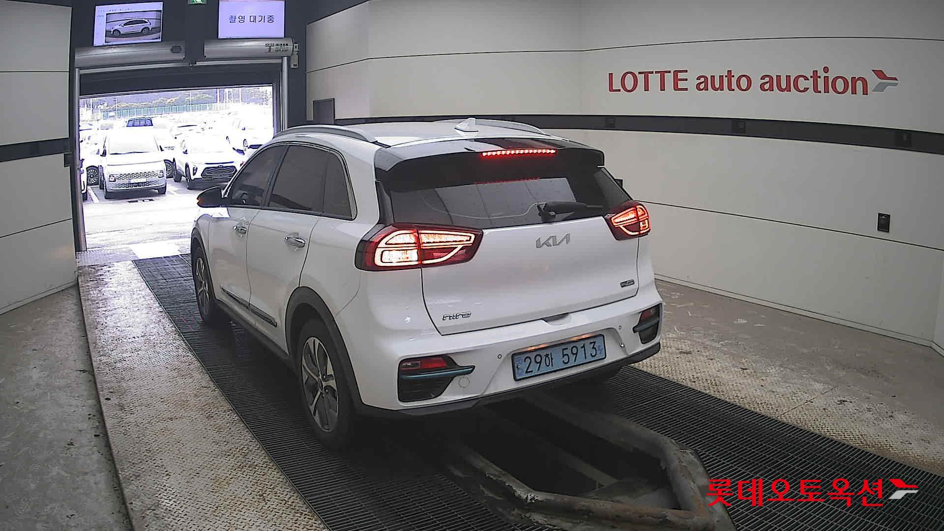 Kia Niro EV id 3809994 из Кореи 9