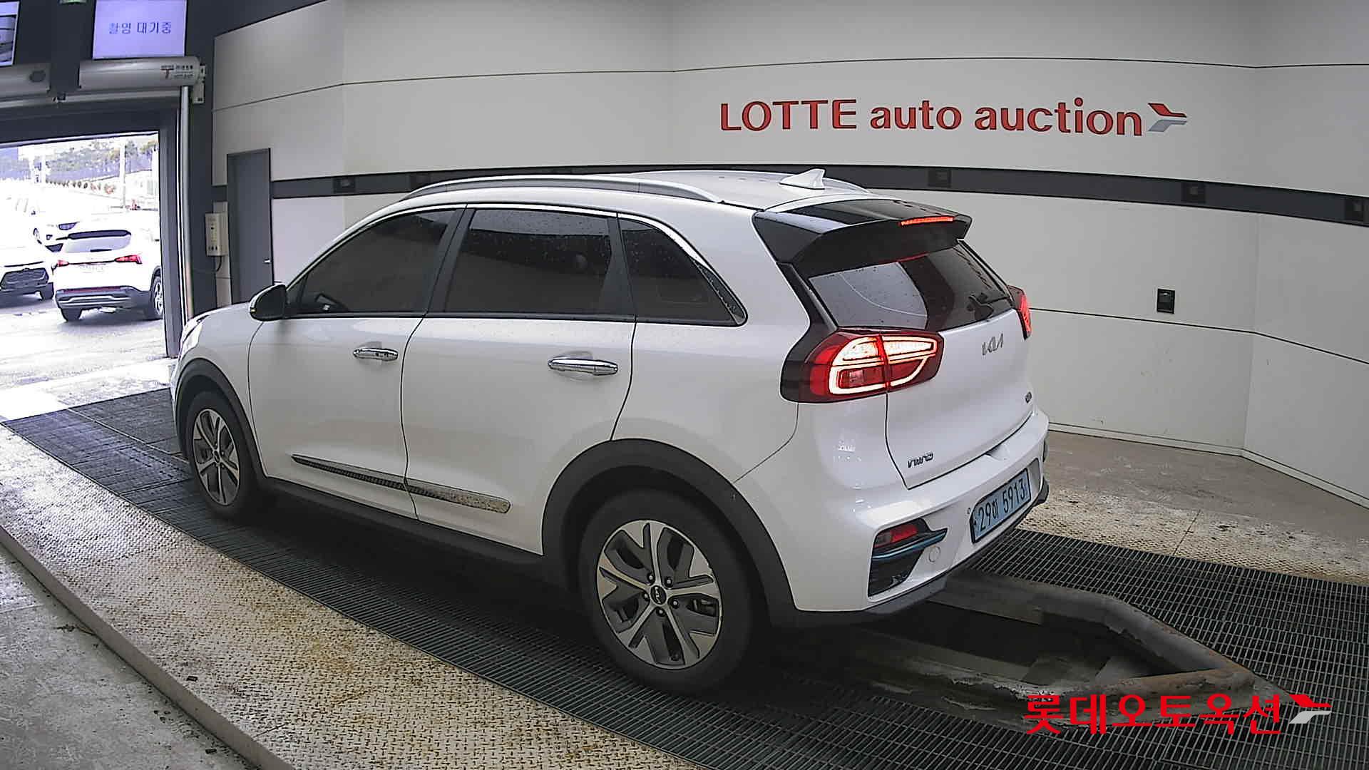 Kia Niro EV id 3809994 из Кореи 10