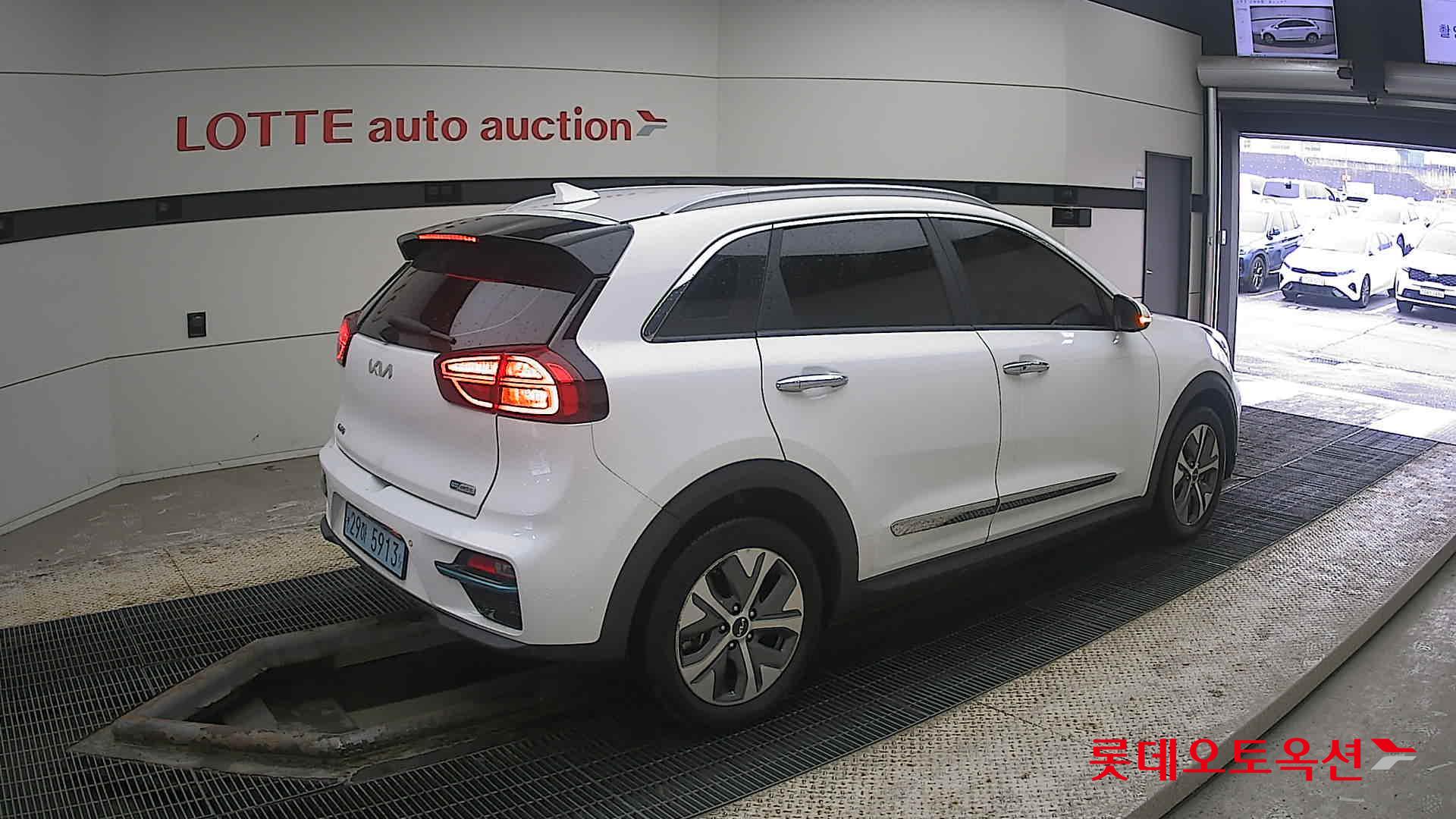 Kia Niro EV id 3809994 из Кореи 19