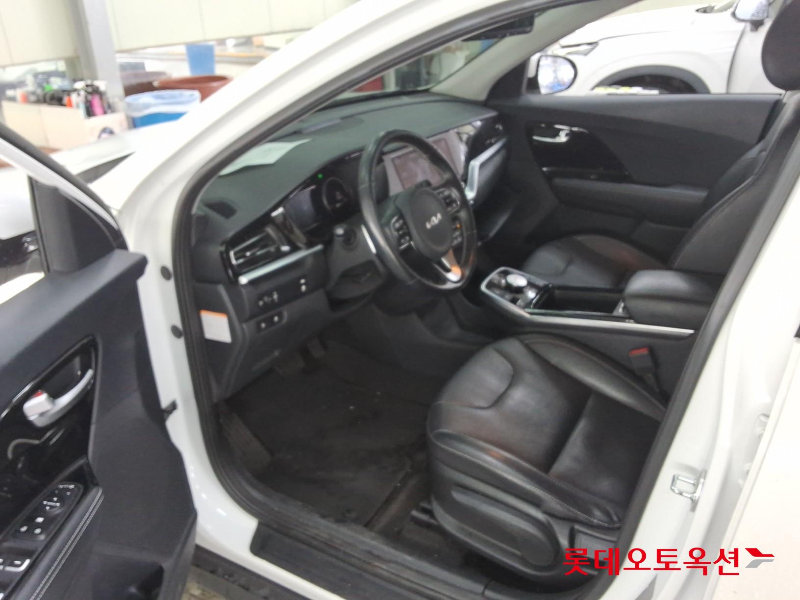 Kia Niro EV id 3809994 из Кореи 34