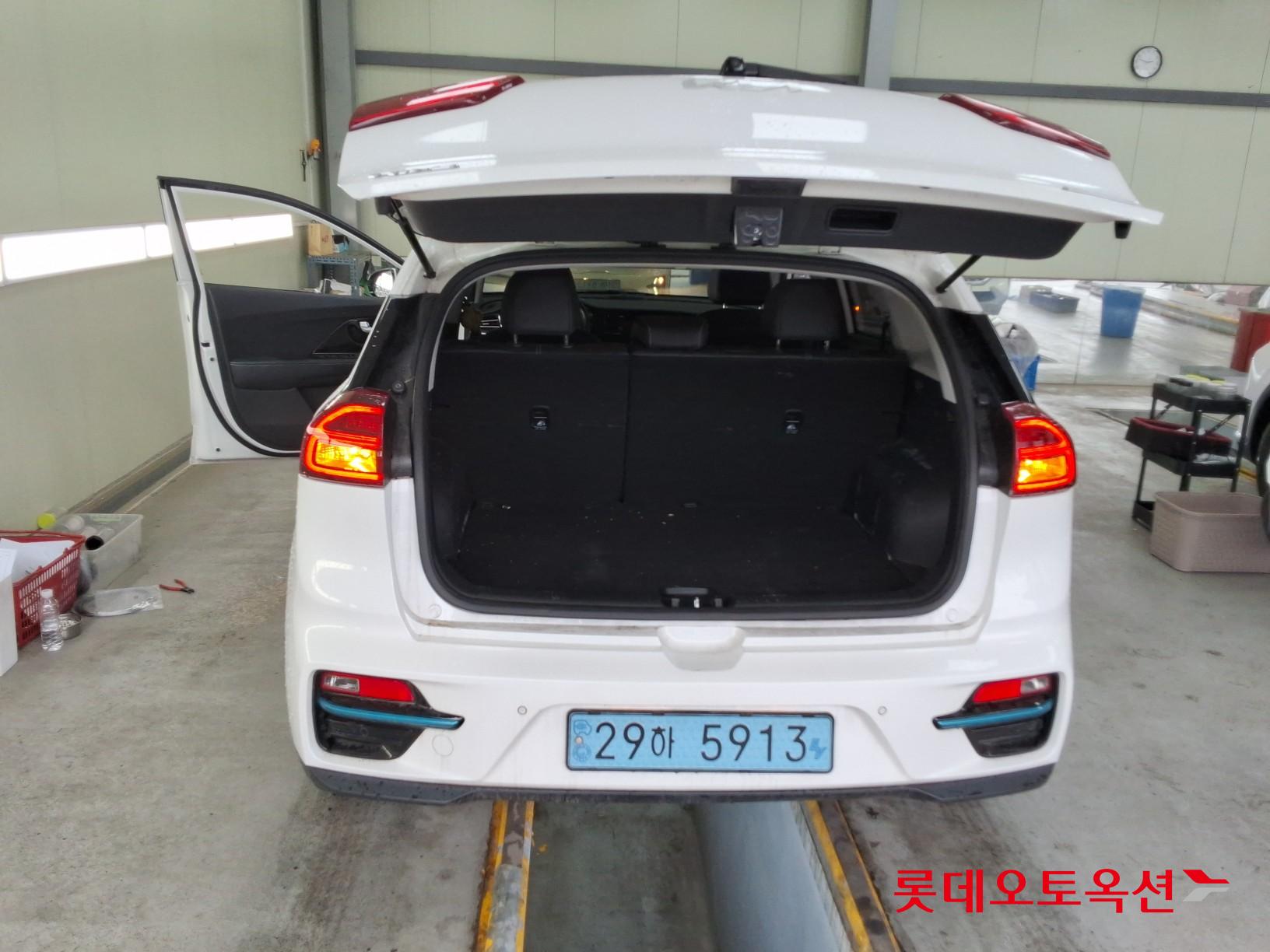 Kia Niro EV id 3809994 из Кореи 36