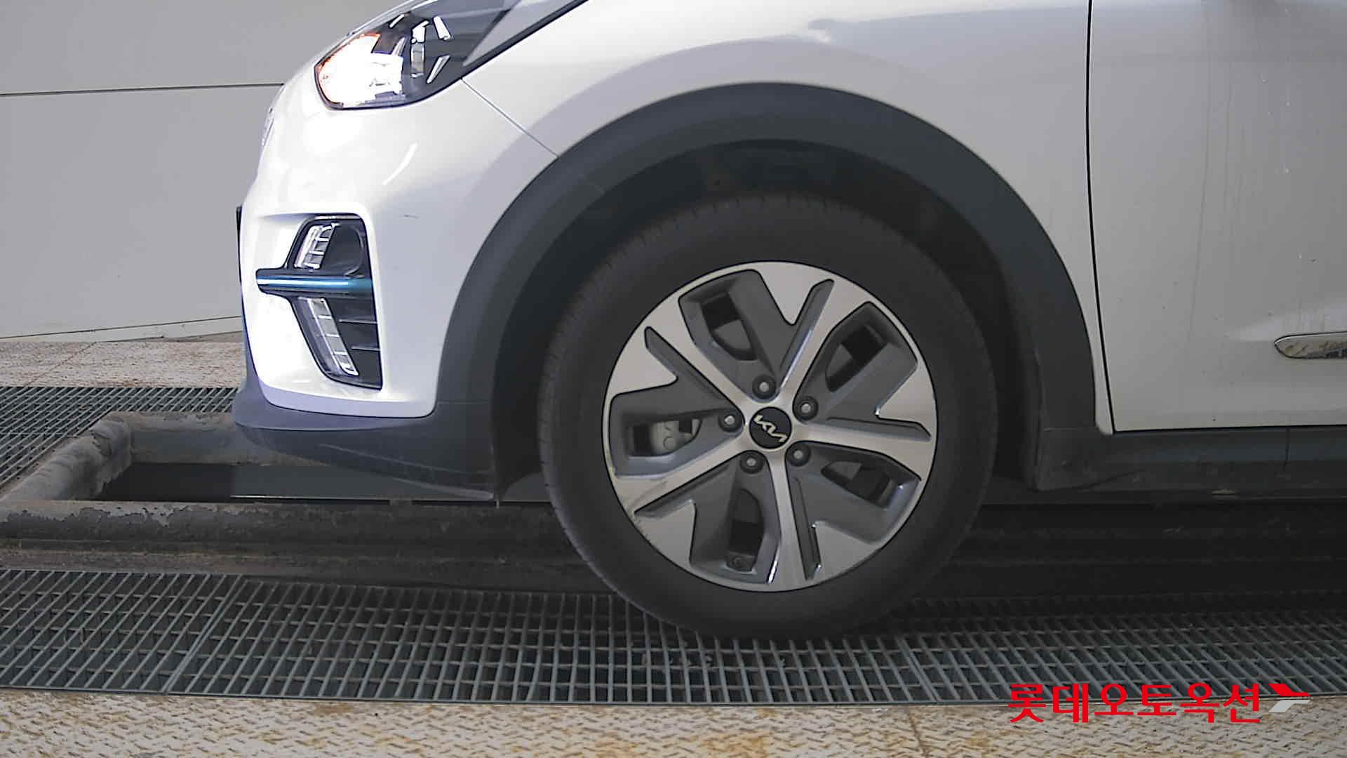 Kia Niro EV id 3816389 из Кореи 21