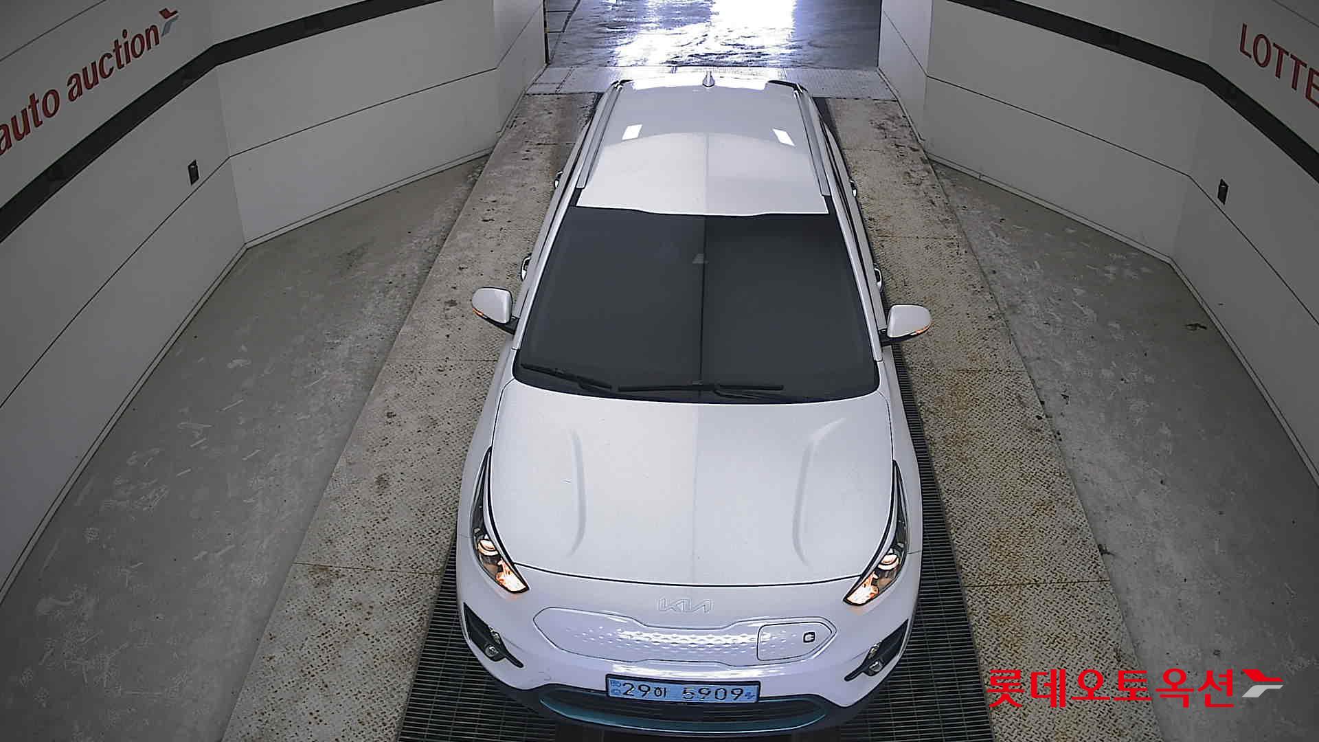 Kia Niro EV id 3816389 из Кореи 25