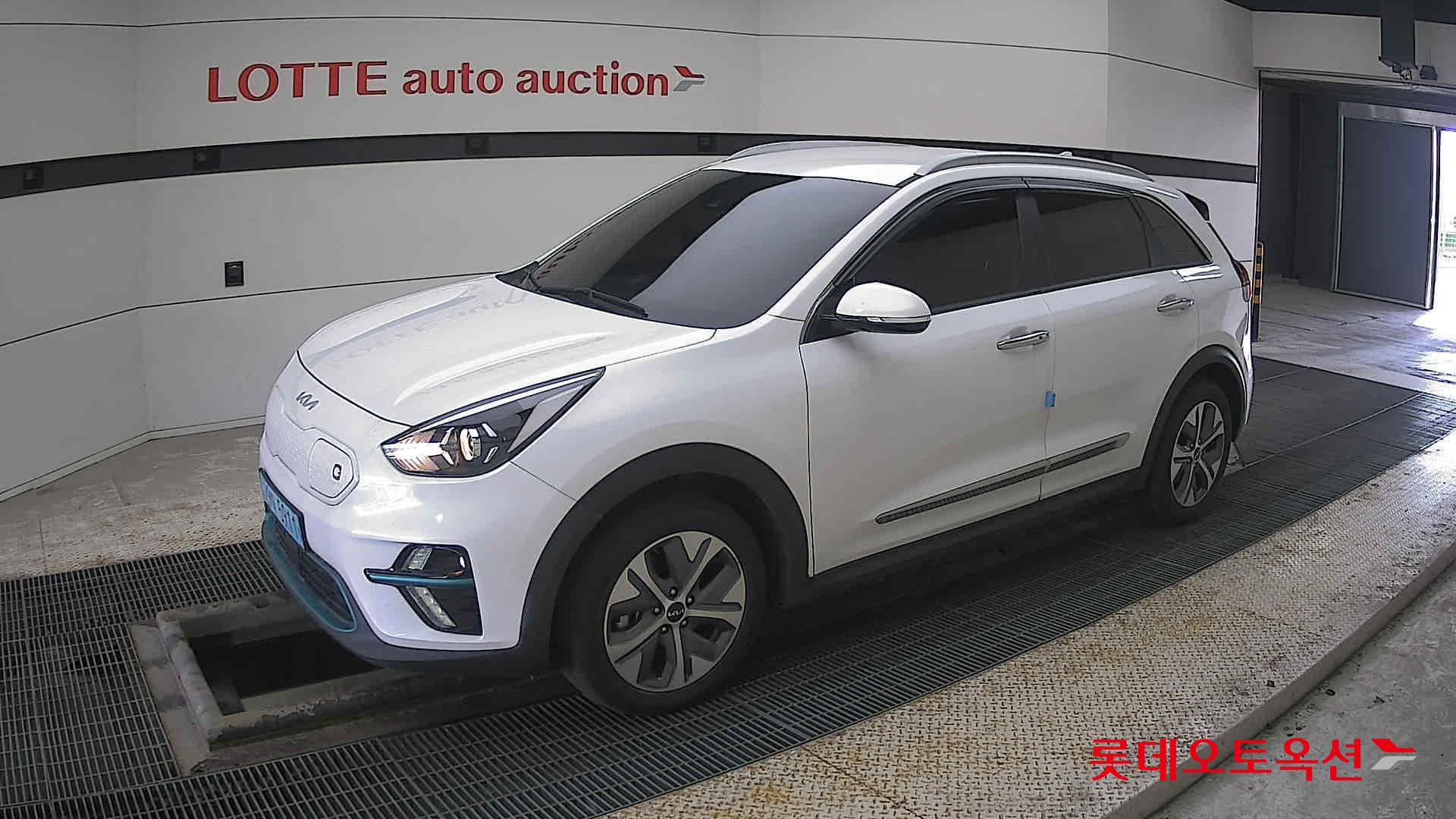 Kia Niro EV id 3816444 из Кореи 13