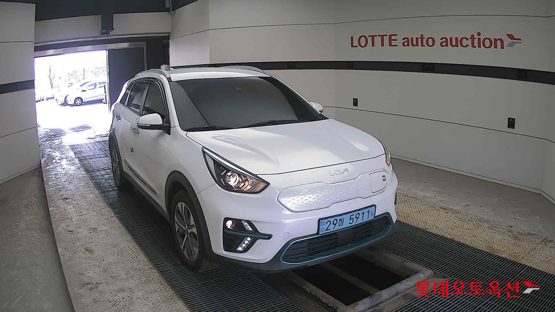 Kia Niro EV id 3816444 из Кореи 15