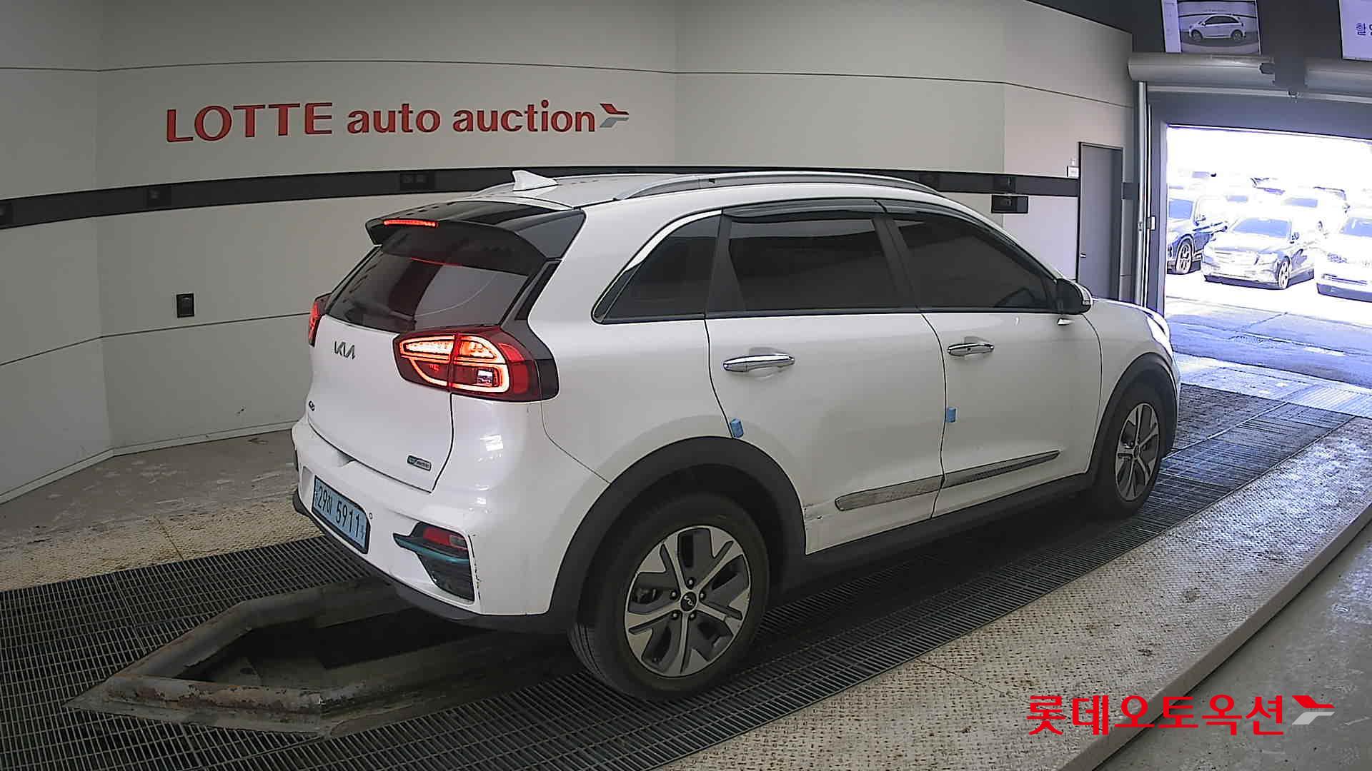 Kia Niro EV id 3816444 из Кореи 19