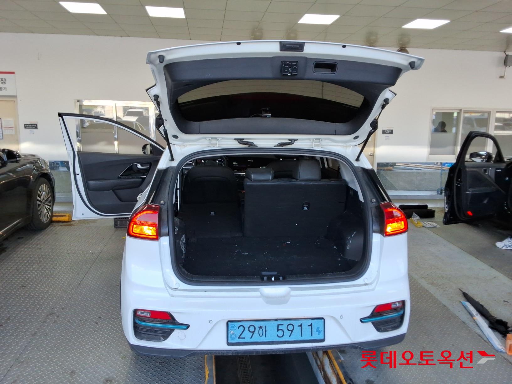 Kia Niro EV id 3816444 из Кореи 37