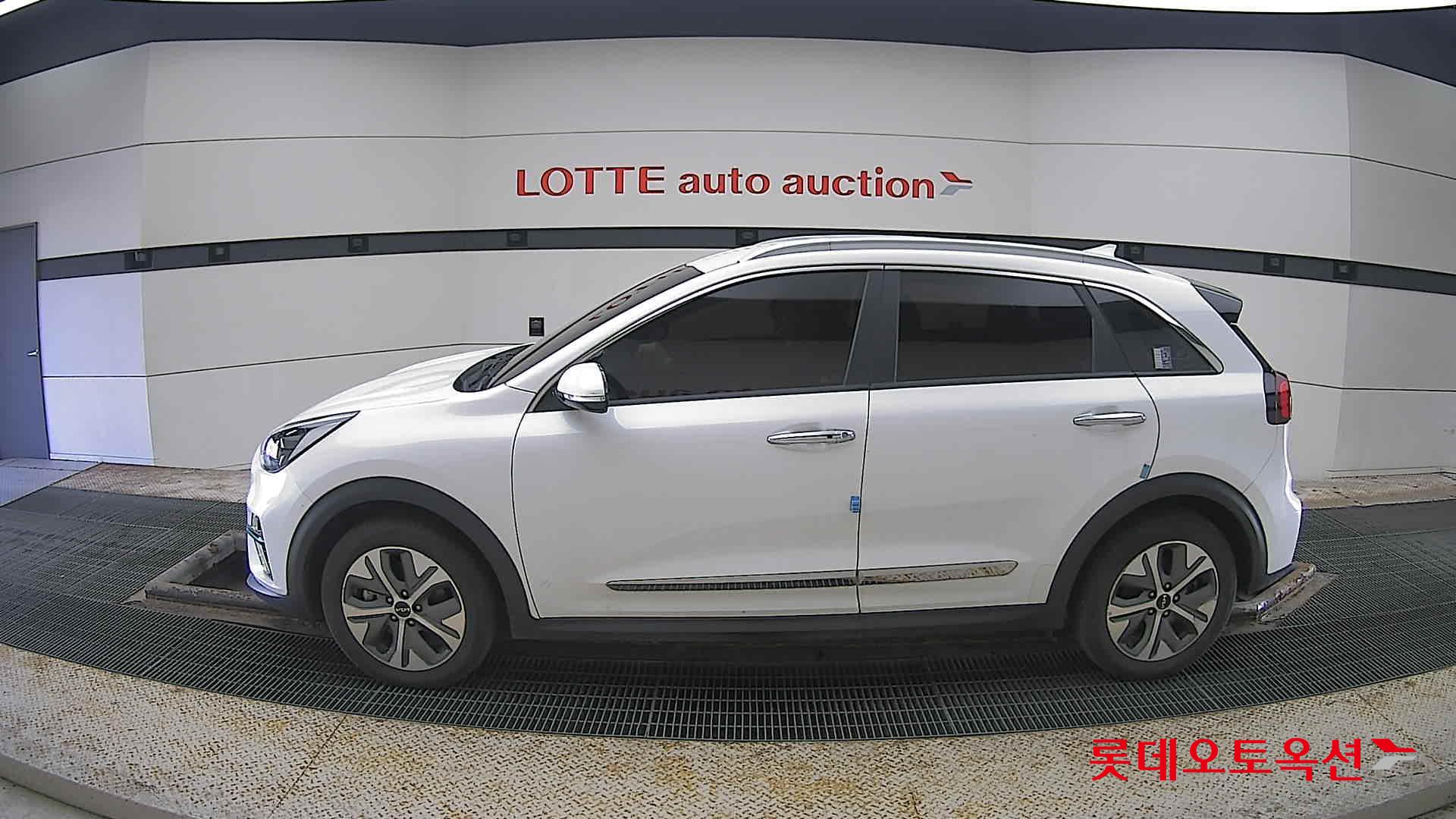 Kia Niro EV id 3816374 из Кореи 7