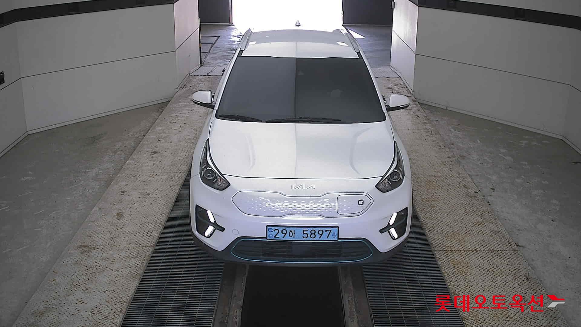 Kia Niro EV id 3816374 из Кореи 8