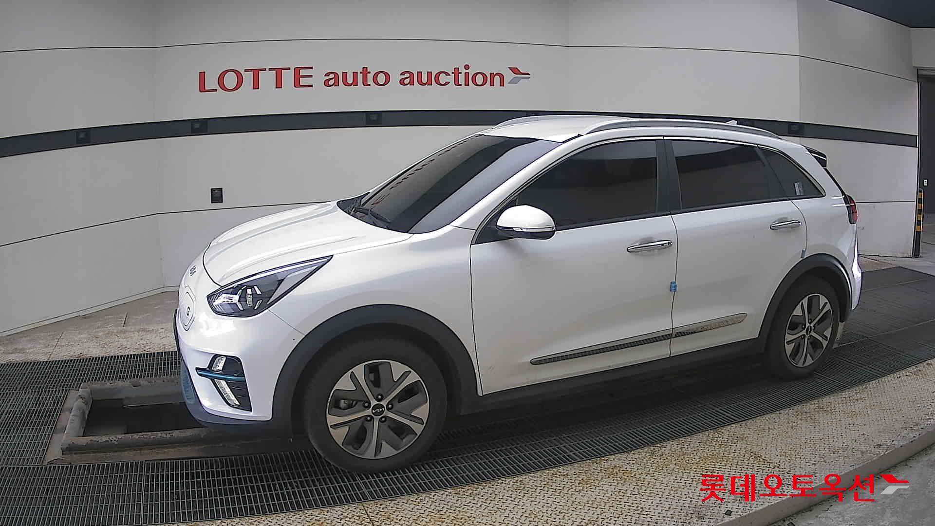 Kia Niro EV id 3816374 из Кореи 12
