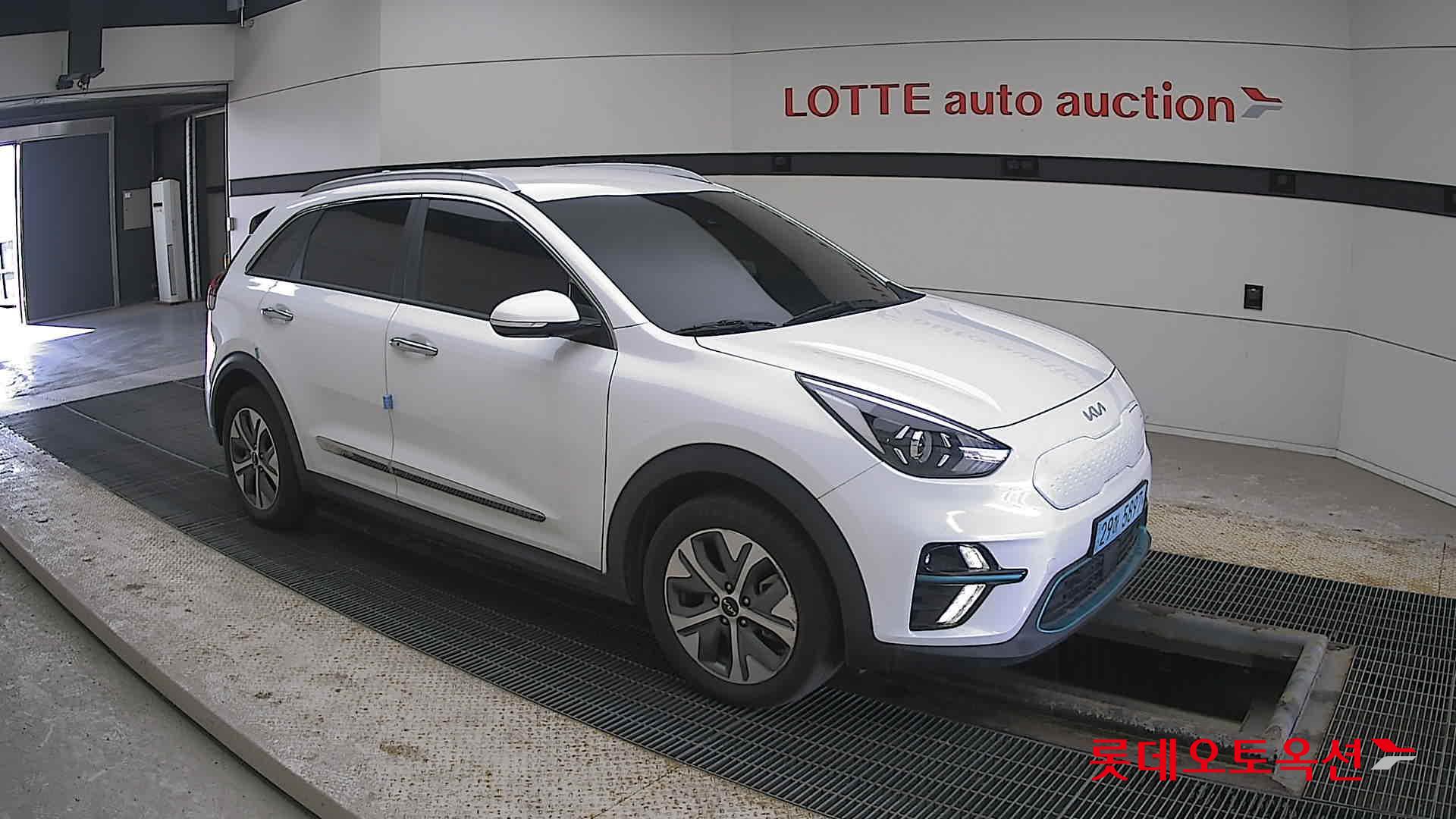 Kia Niro EV id 3816374 из Кореи 16