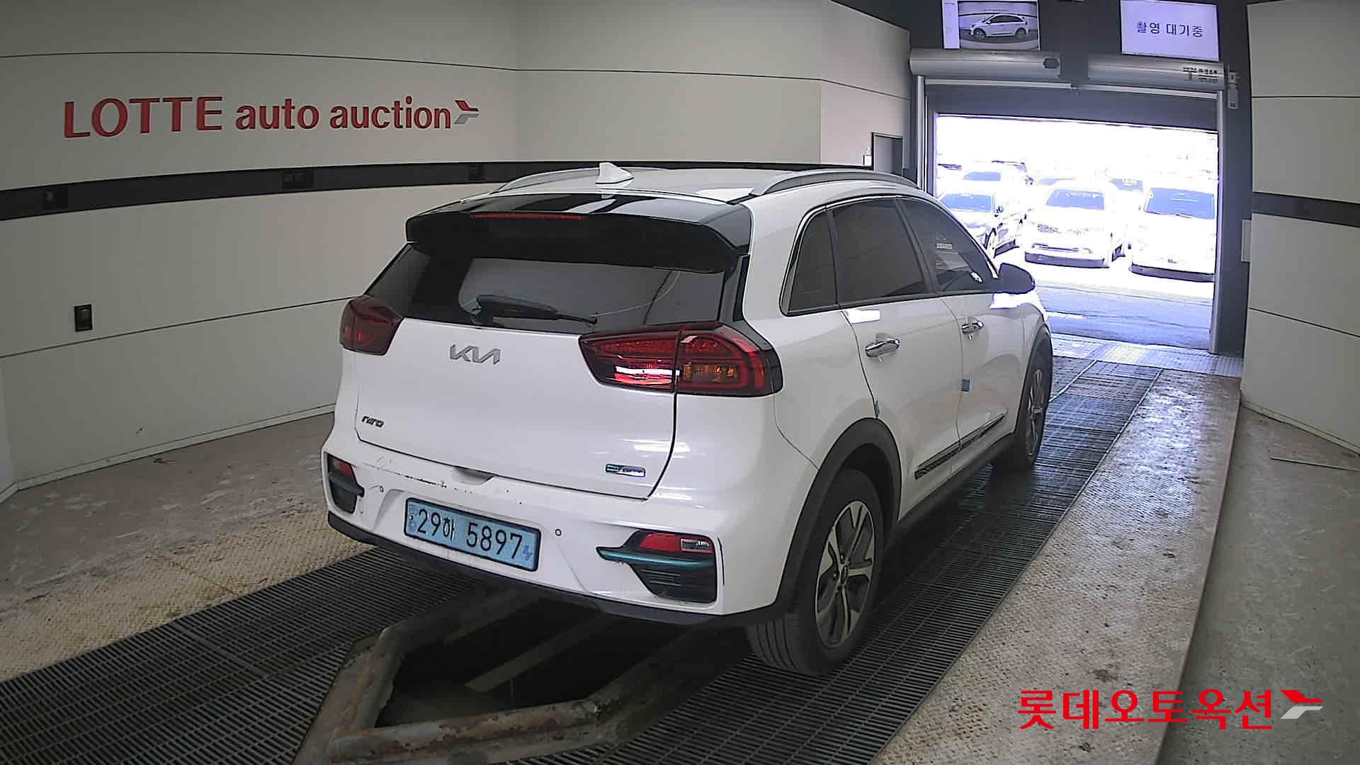 Kia Niro EV id 3816374 из Кореи 20