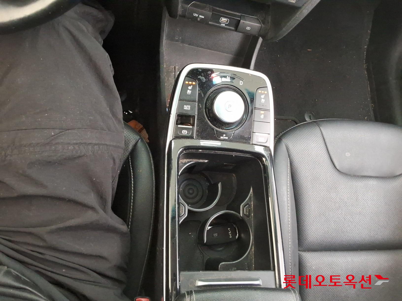 Kia Niro EV id 3816374 из Кореи 31