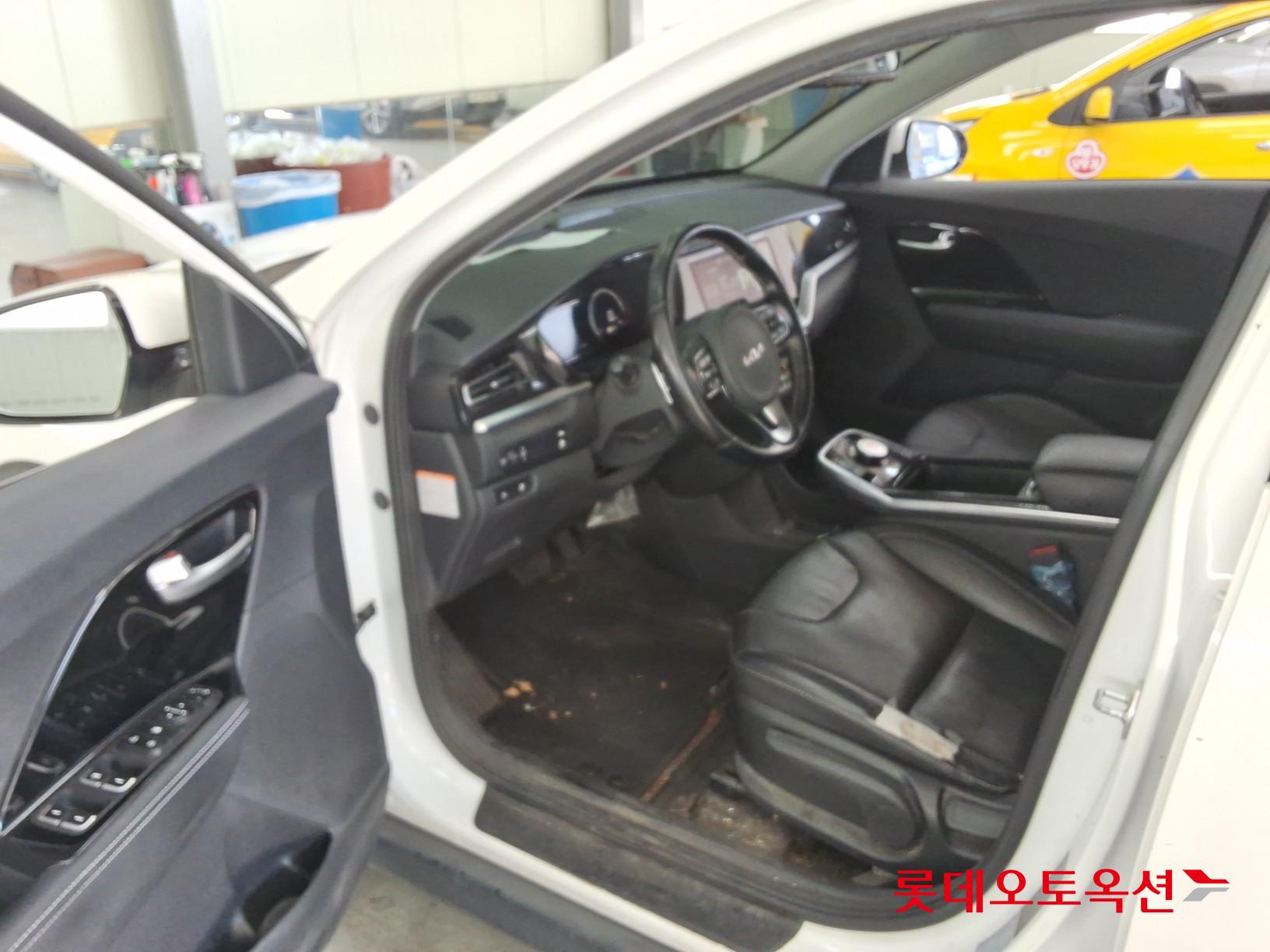 Kia Niro EV id 3816374 из Кореи 34