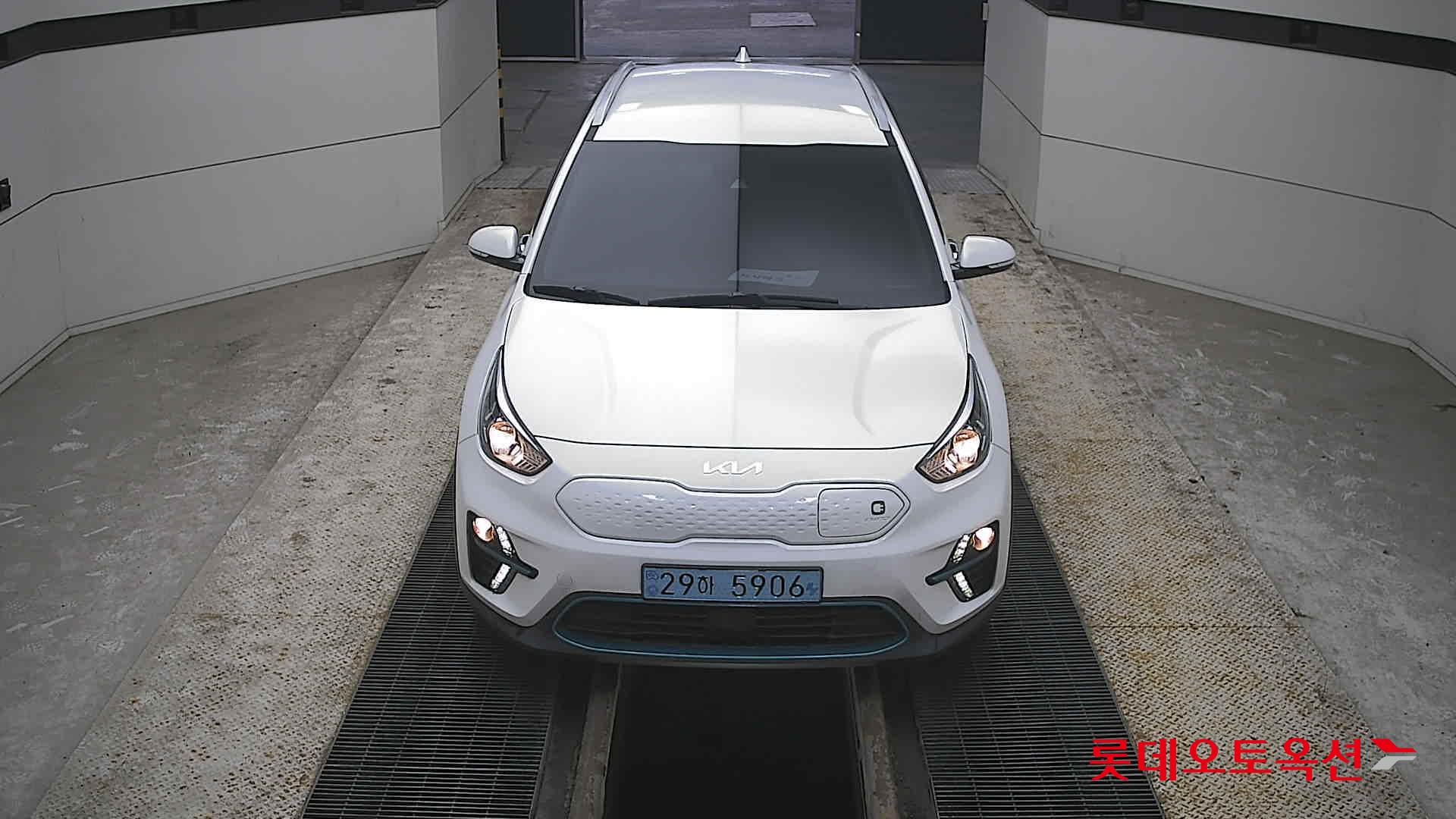 Kia Niro EV id 3816451 из Кореи 8