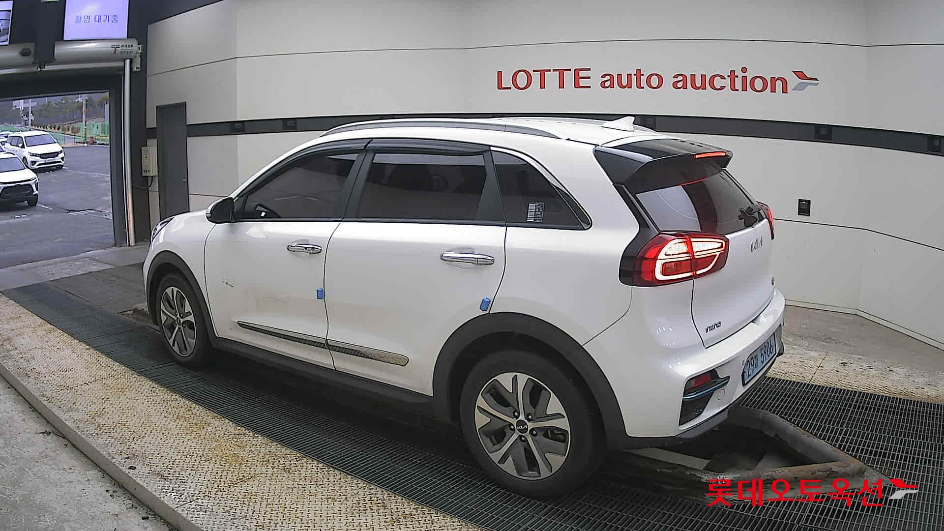 Kia Niro EV id 3816451 из Кореи 10