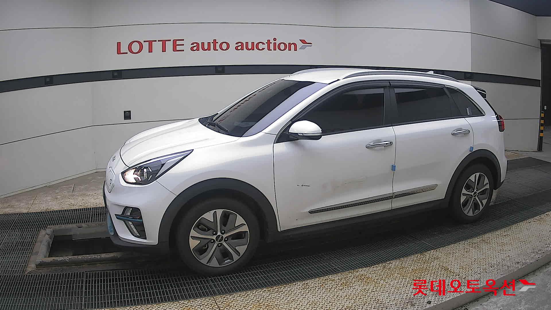 Kia Niro EV id 3816451 из Кореи 12