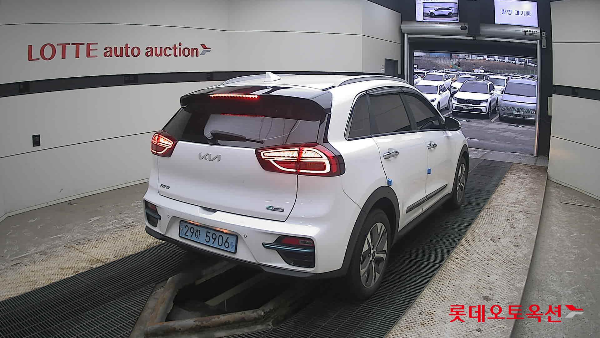 Kia Niro EV id 3816451 из Кореи 20