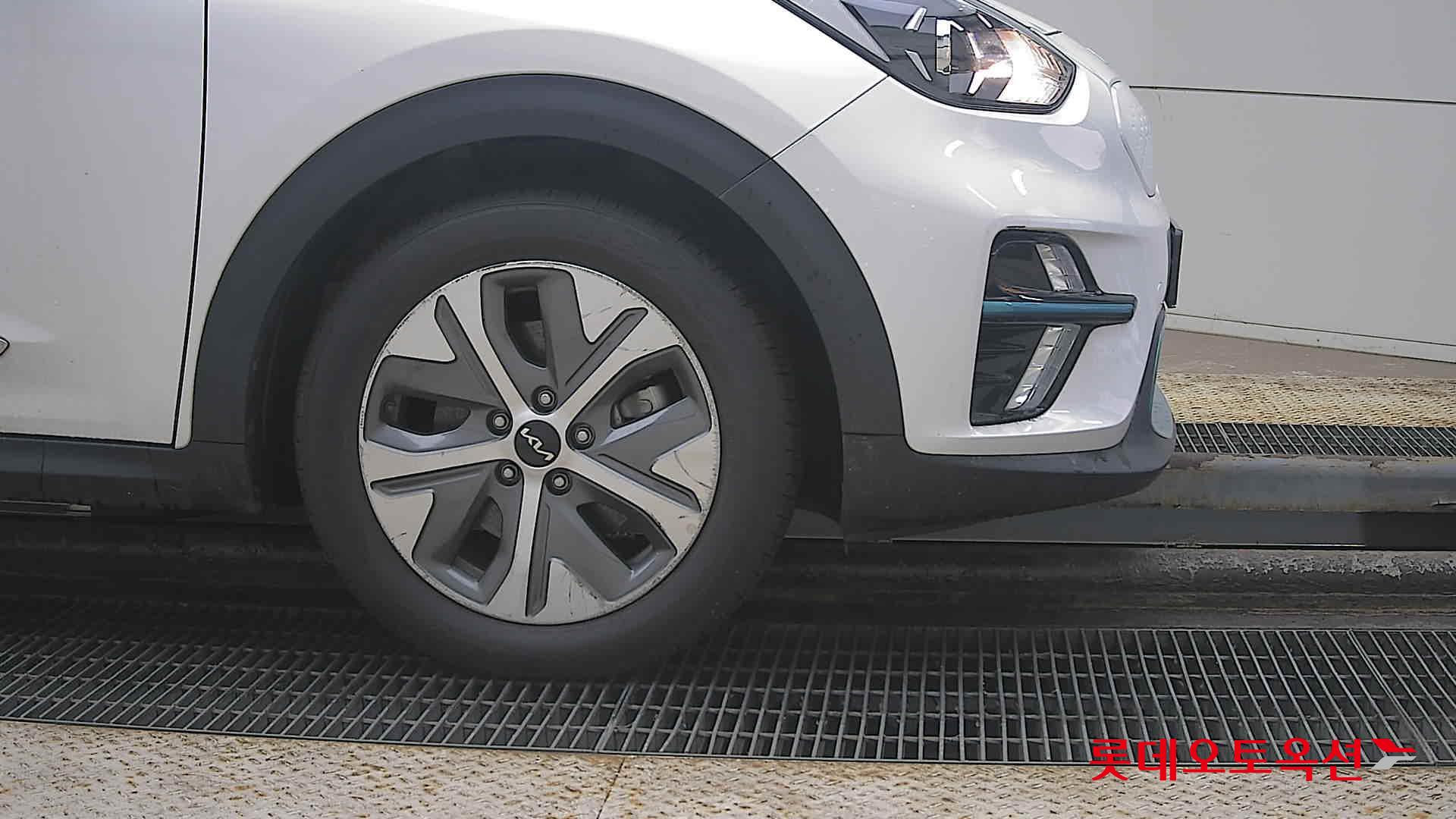 Kia Niro EV id 3816451 из Кореи 23