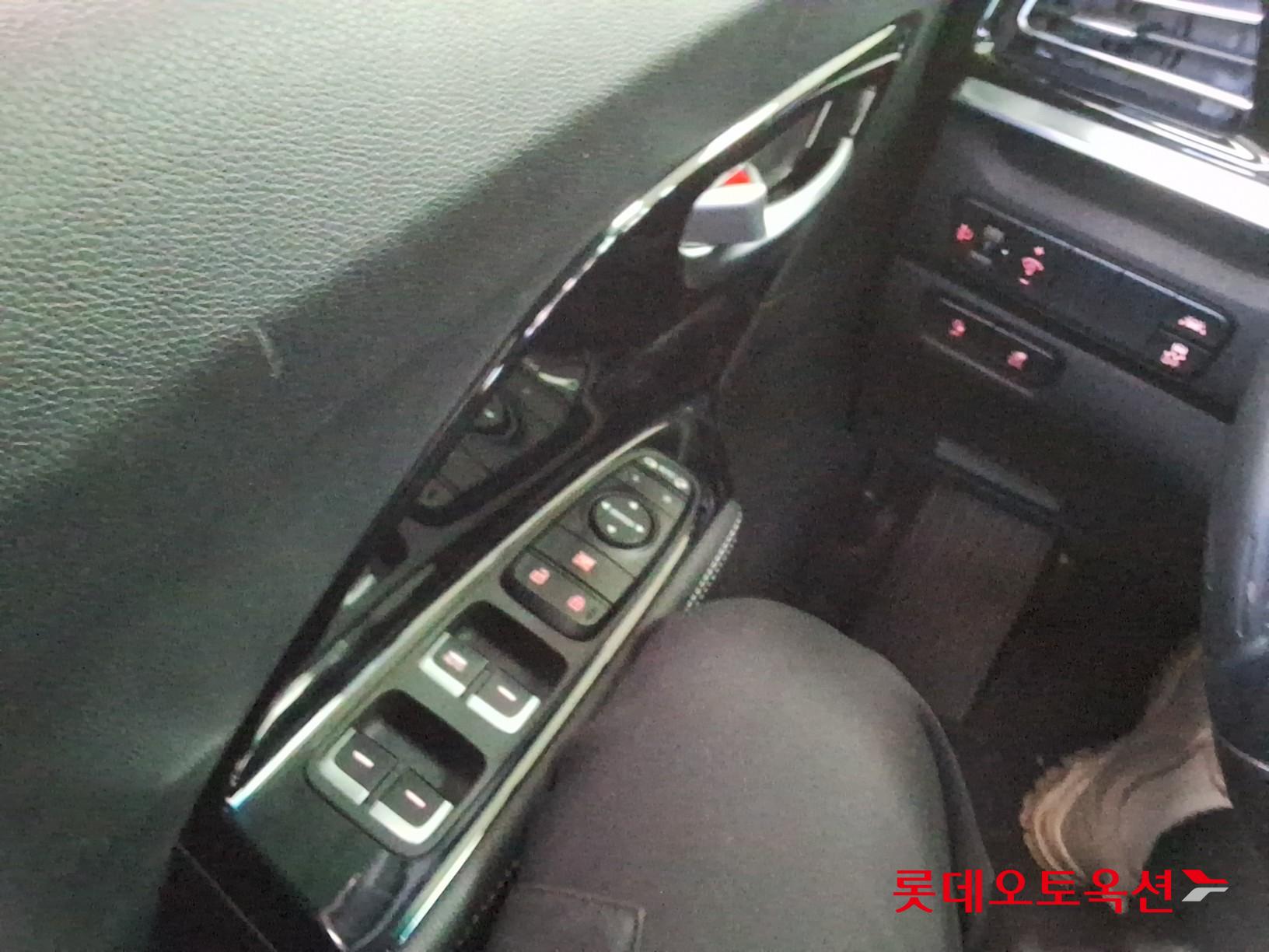 Kia Niro EV id 3816451 из Кореи 28