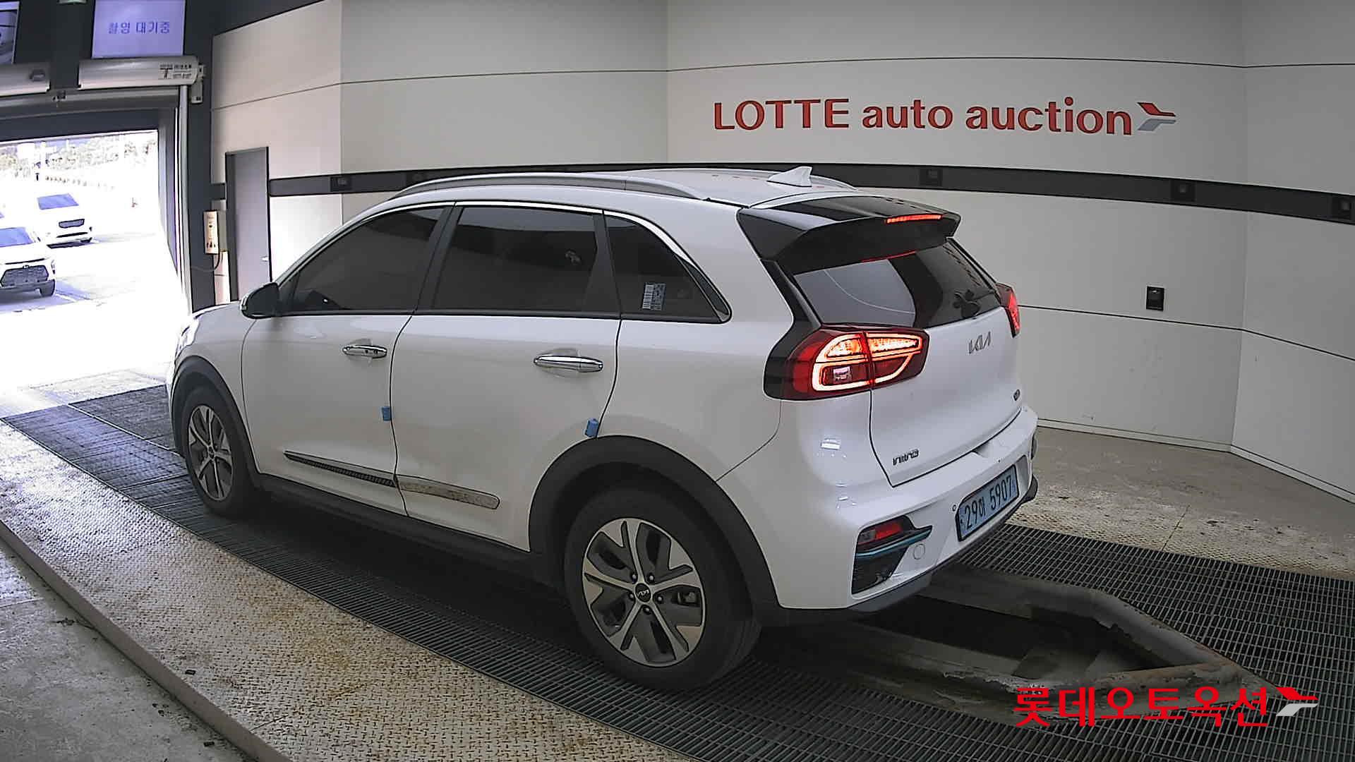 Kia Niro EV id 3816450 из Кореи 10