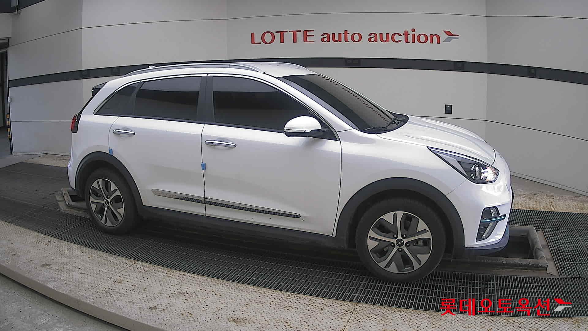 Kia Niro EV id 3816450 из Кореи 17