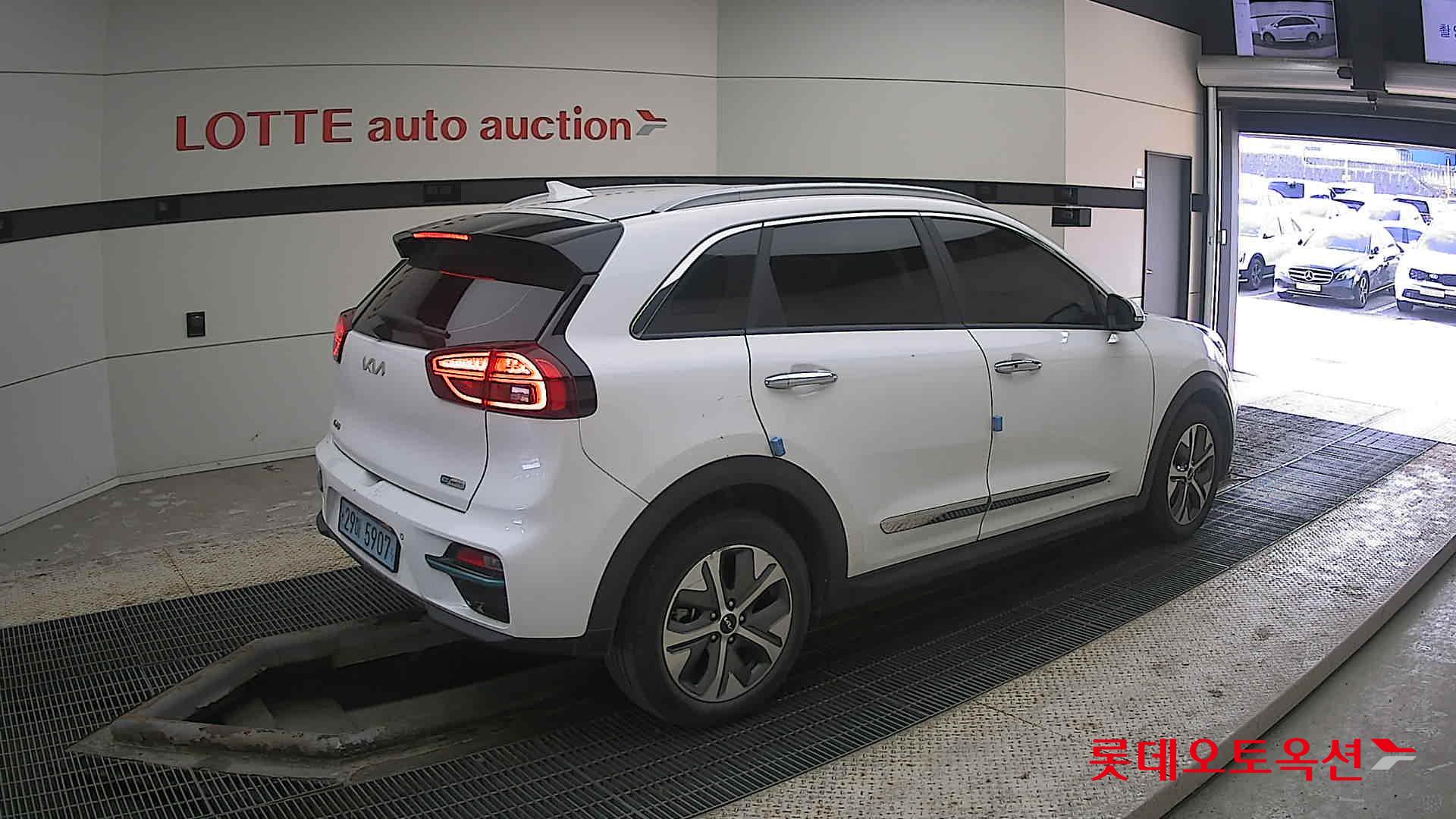Kia Niro EV id 3816450 из Кореи 19