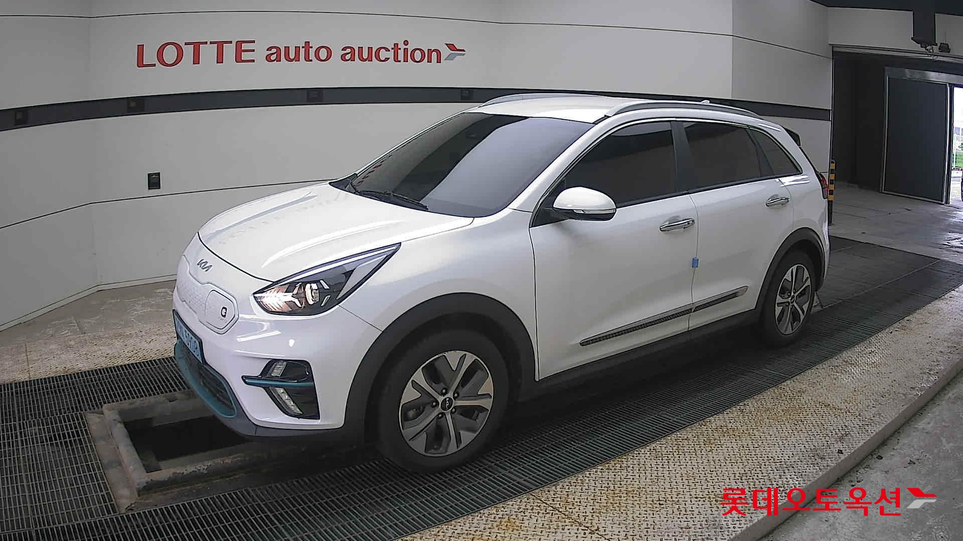 Kia Niro EV id 3809926 из Кореи 13
