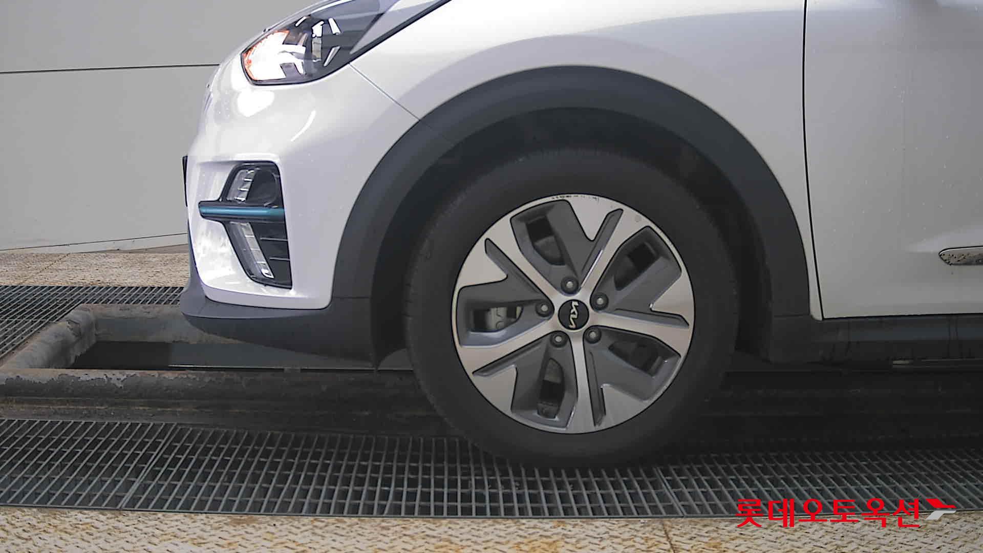 Kia Niro EV id 3809926 из Кореи 21