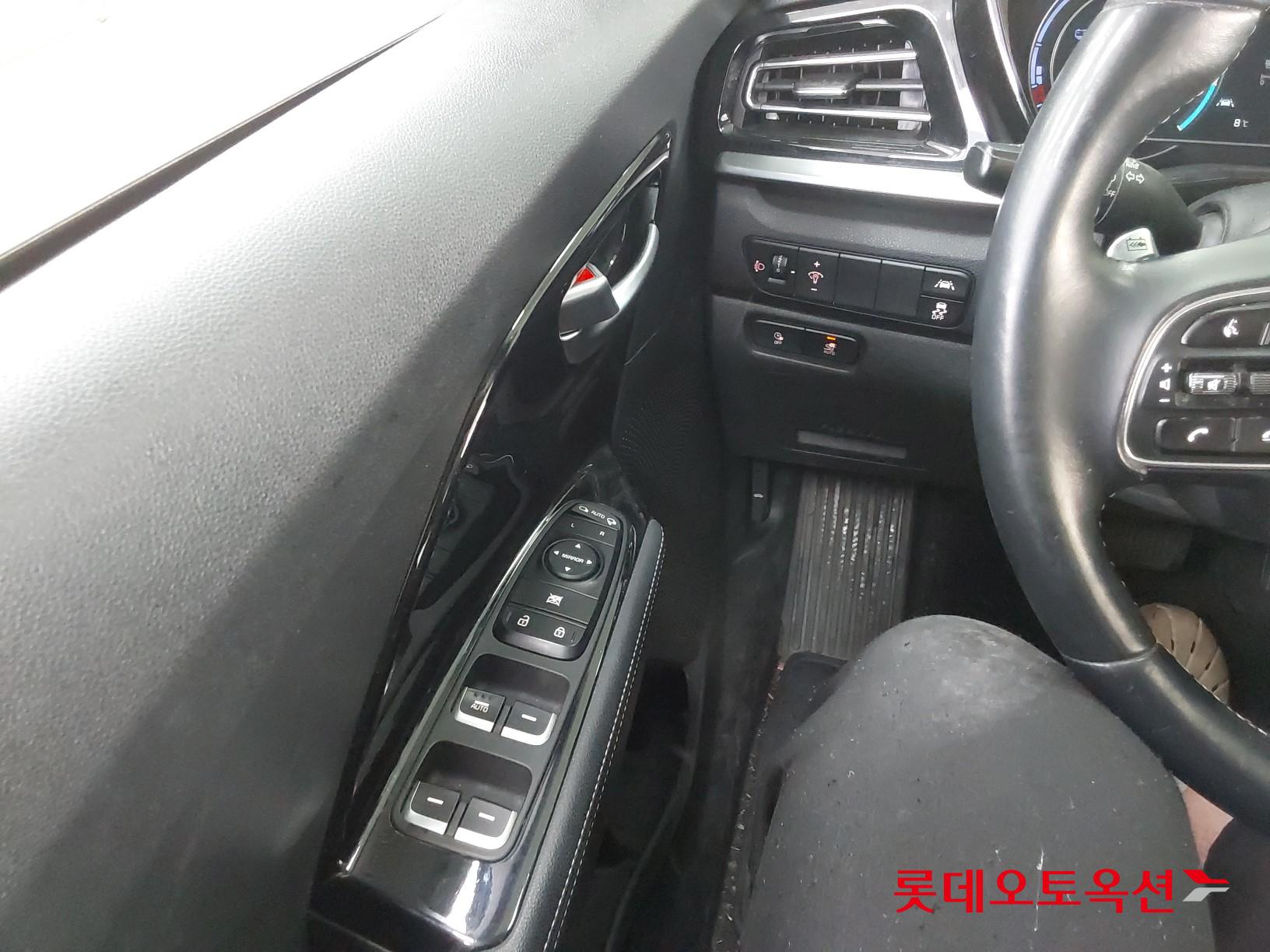 Kia Niro EV id 3809926 из Кореи 28