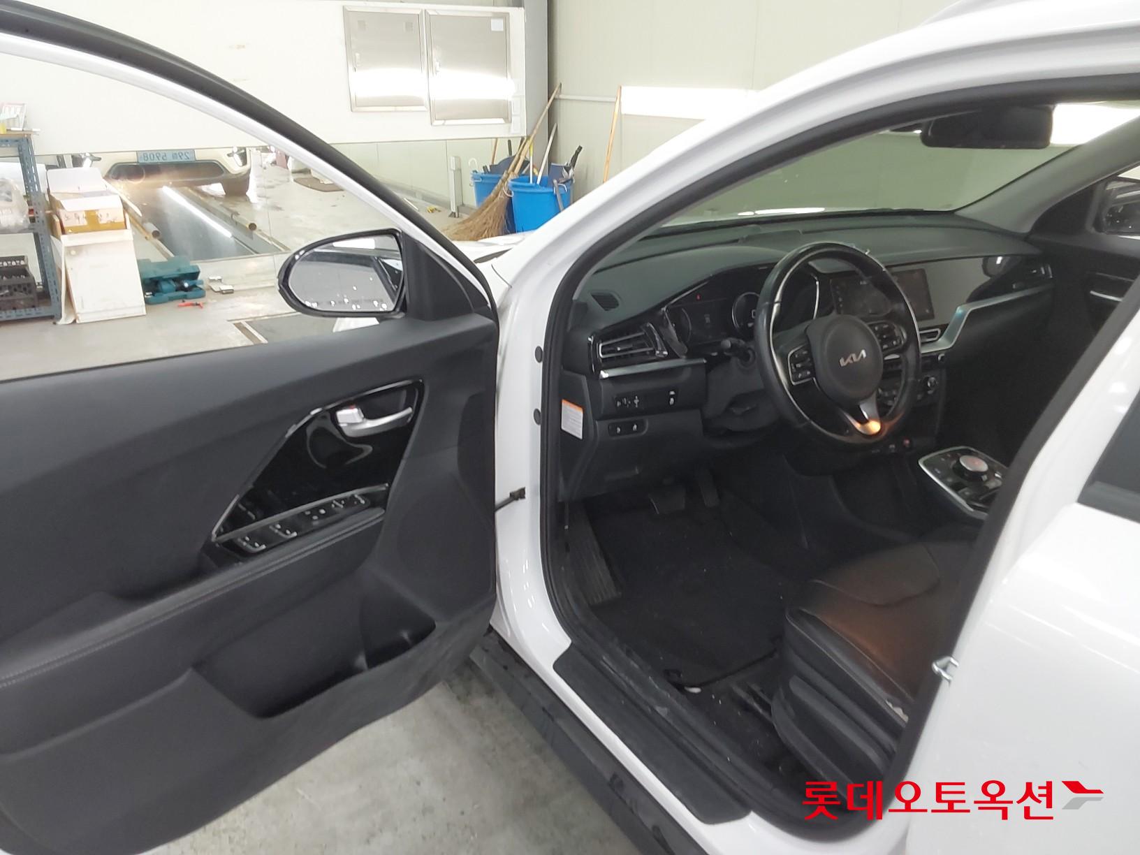 Kia Niro EV id 3809926 из Кореи 34