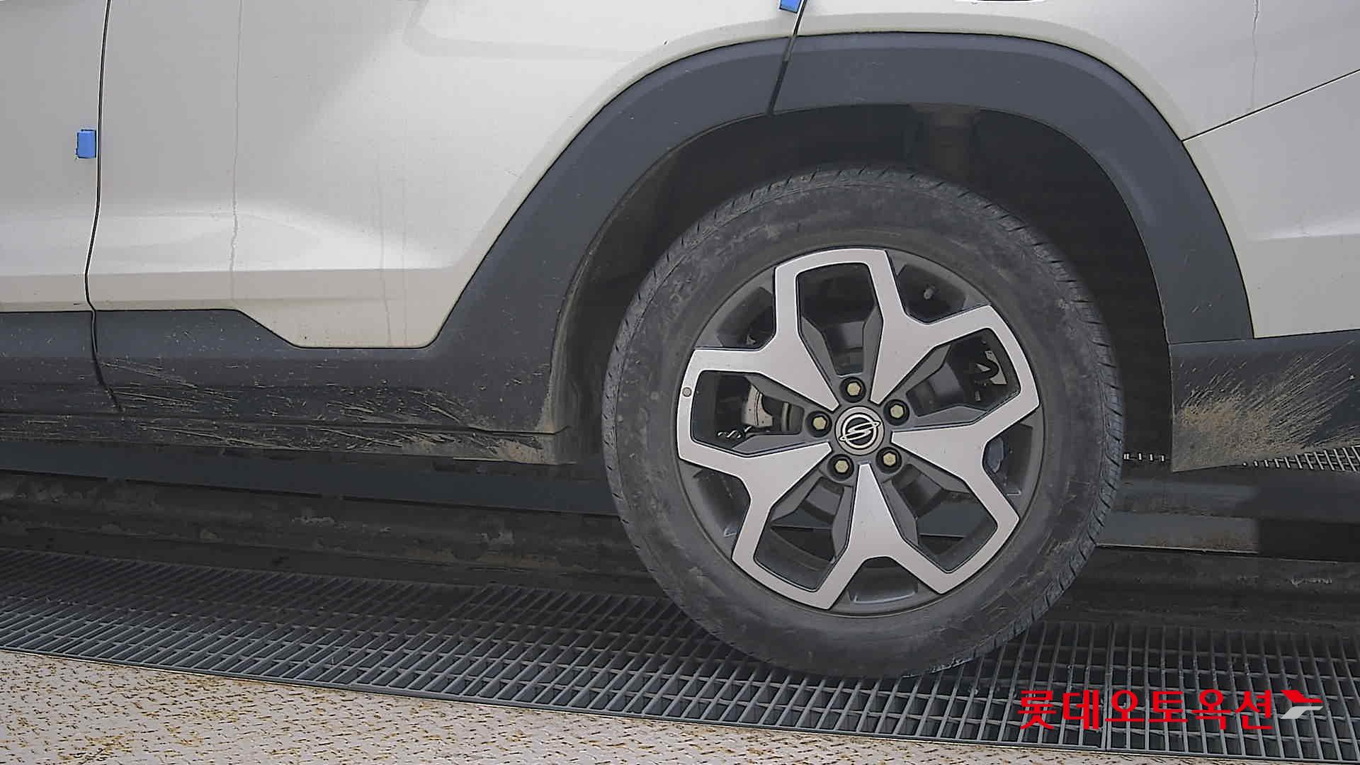 SsangYong Torres id 3628876 из Кореи 22