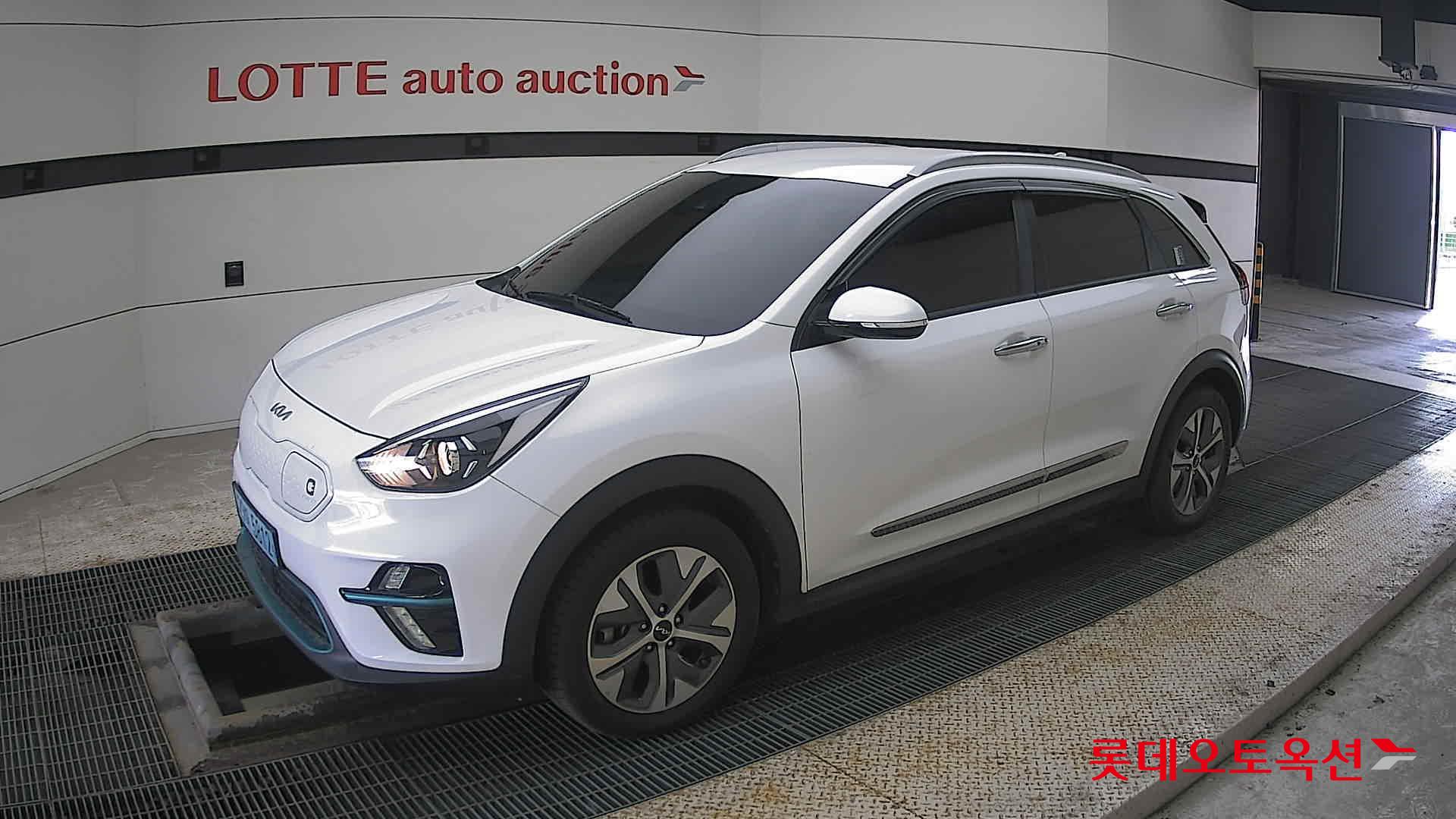 Kia Niro EV id 3816383 из Кореи 13