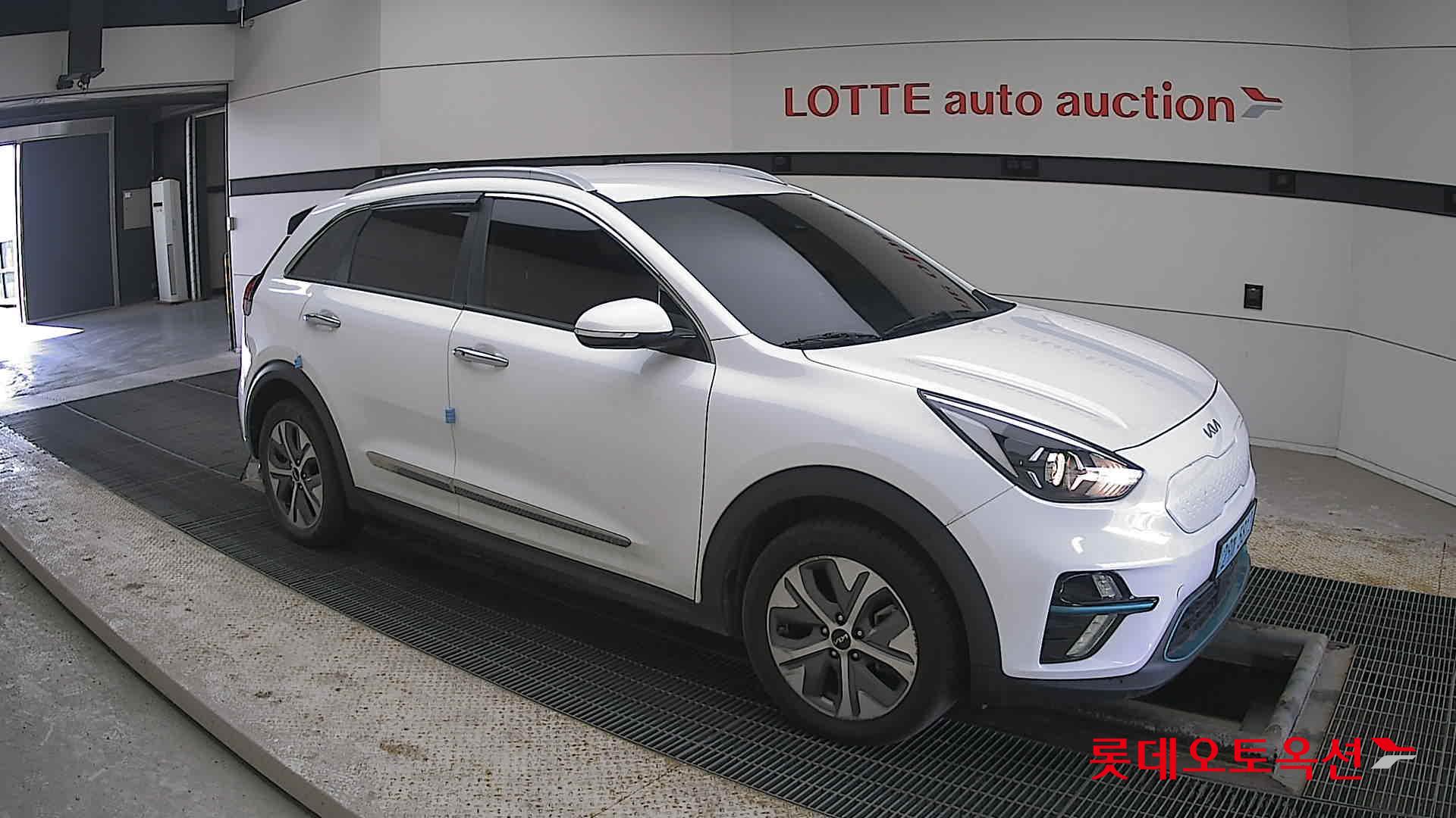 Kia Niro EV id 3816383 из Кореи 16