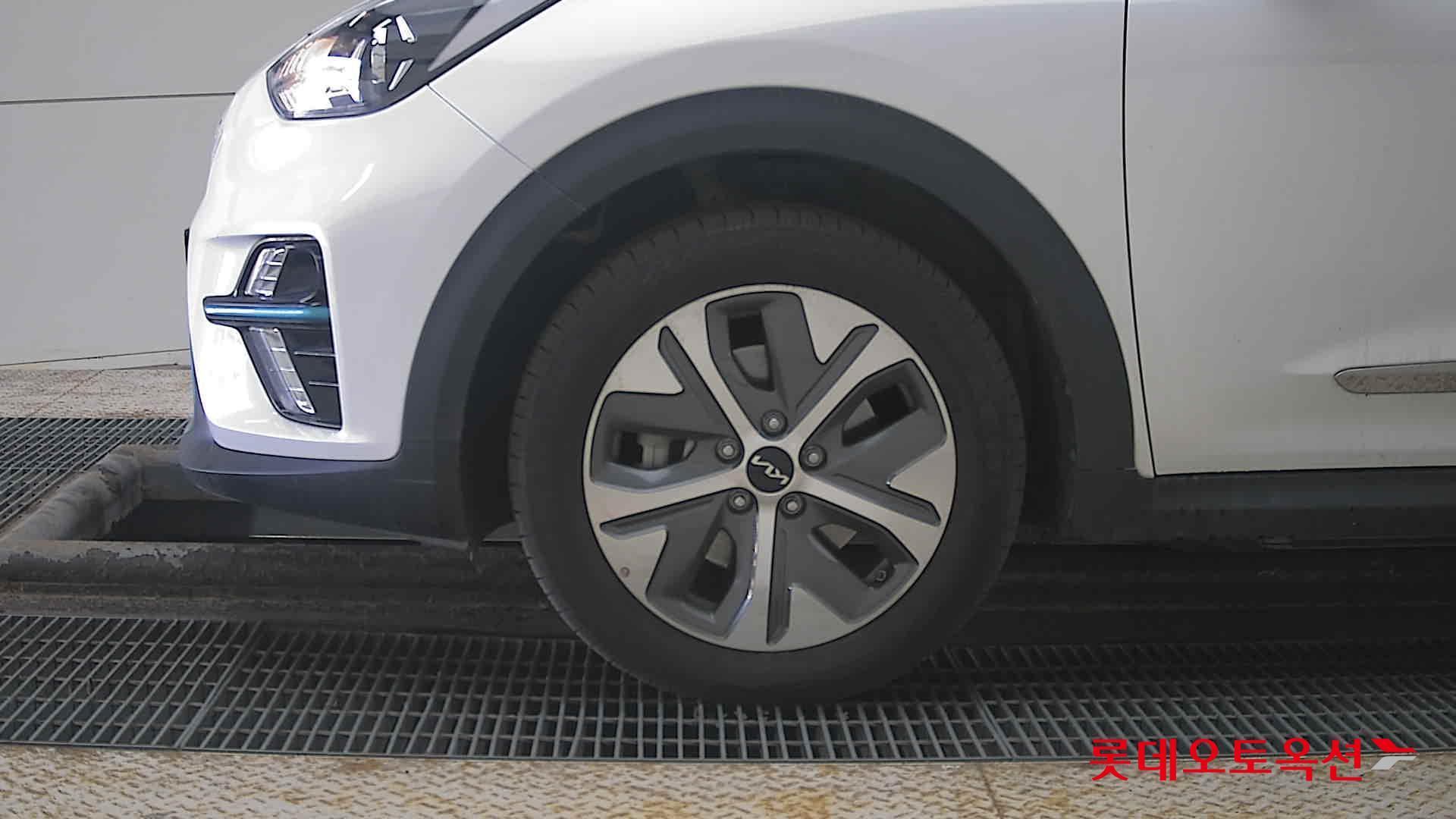 Kia Niro EV id 3816383 из Кореи 21