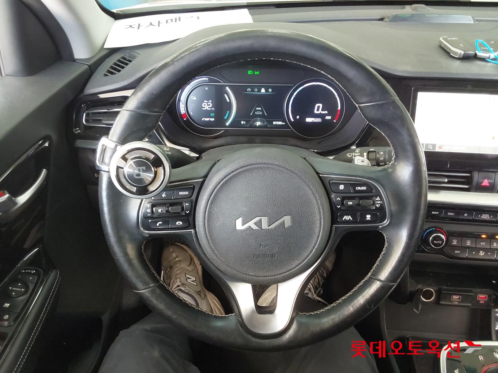 Kia Niro EV id 3816383 из Кореи 29