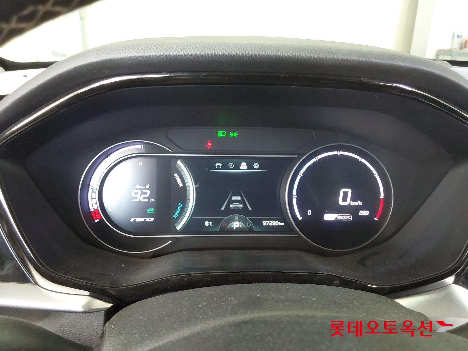 Kia Niro EV id 3816383 из Кореи 30