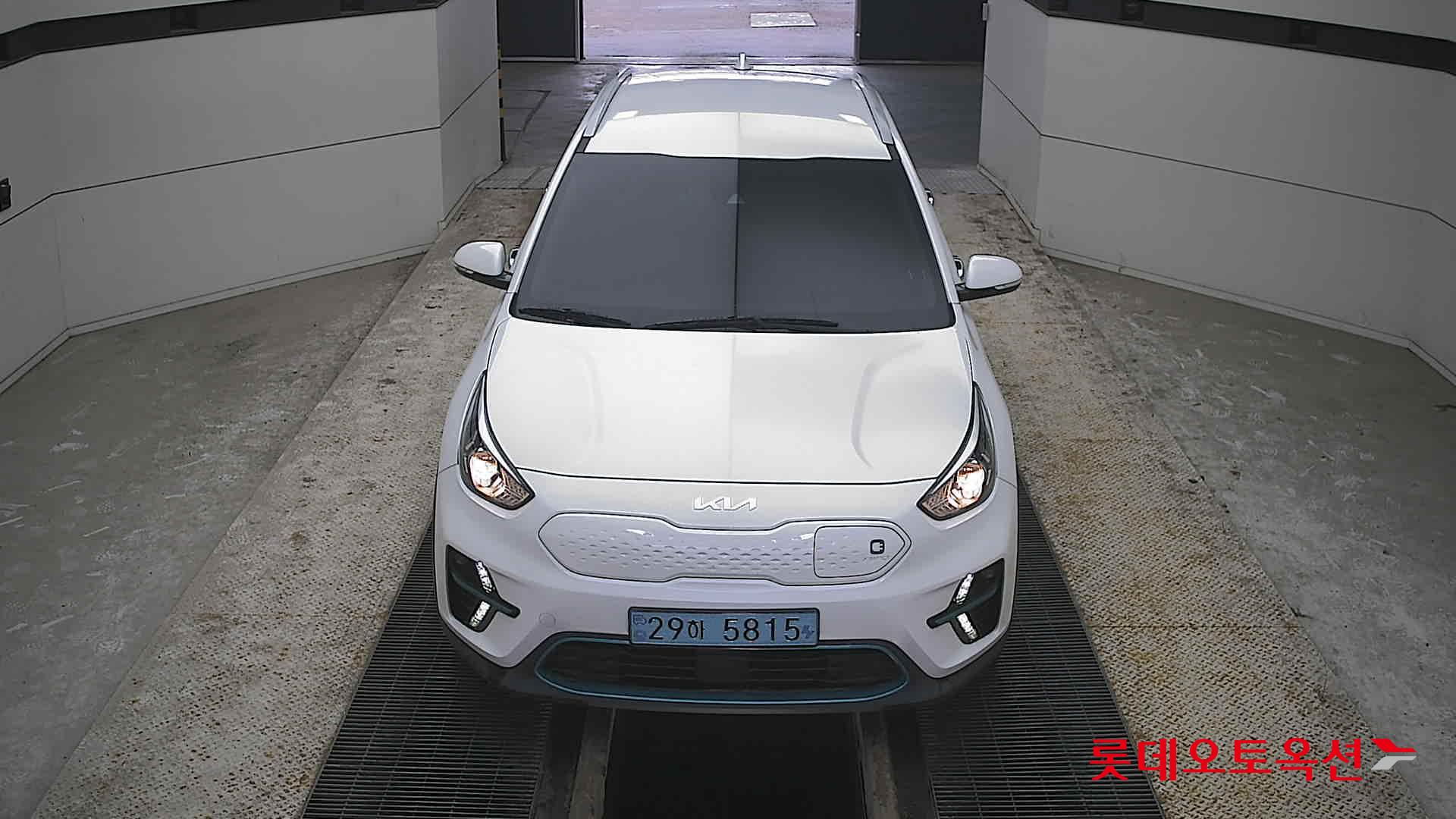 Kia Niro EV id 3809983 из Кореи 8