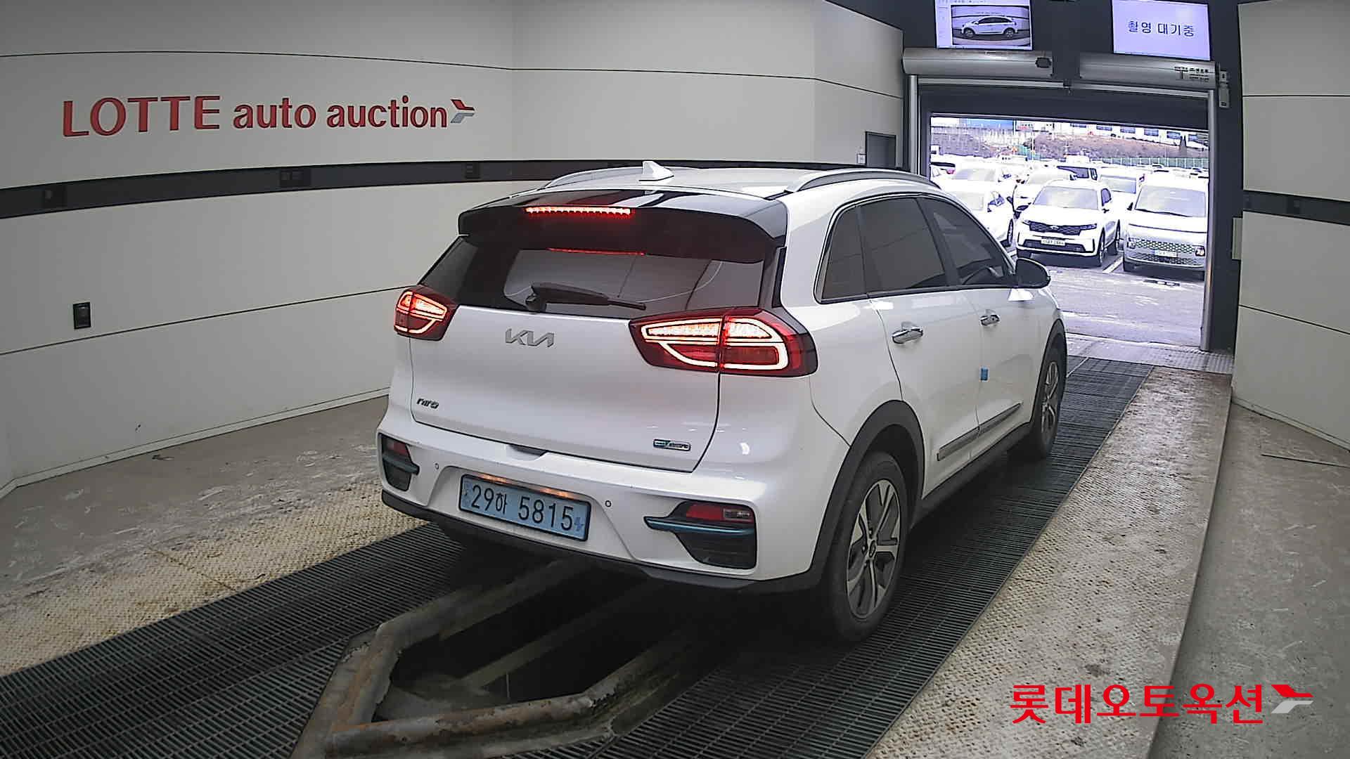 Kia Niro EV id 3809983 из Кореи 20