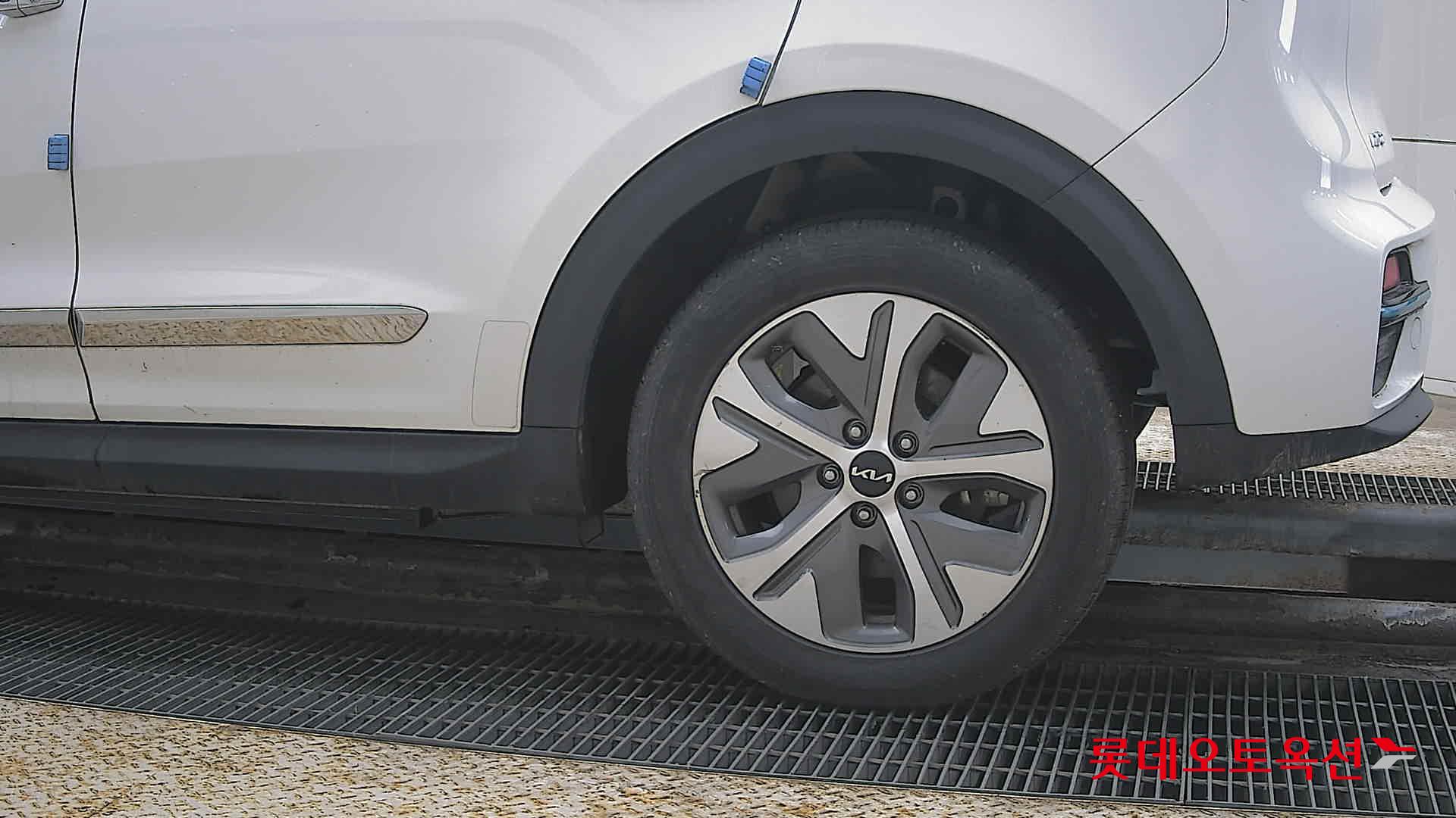 Kia Niro EV id 3809983 из Кореи 22