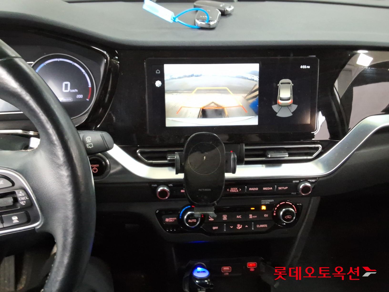 Kia Niro EV id 3809983 из Кореи 32