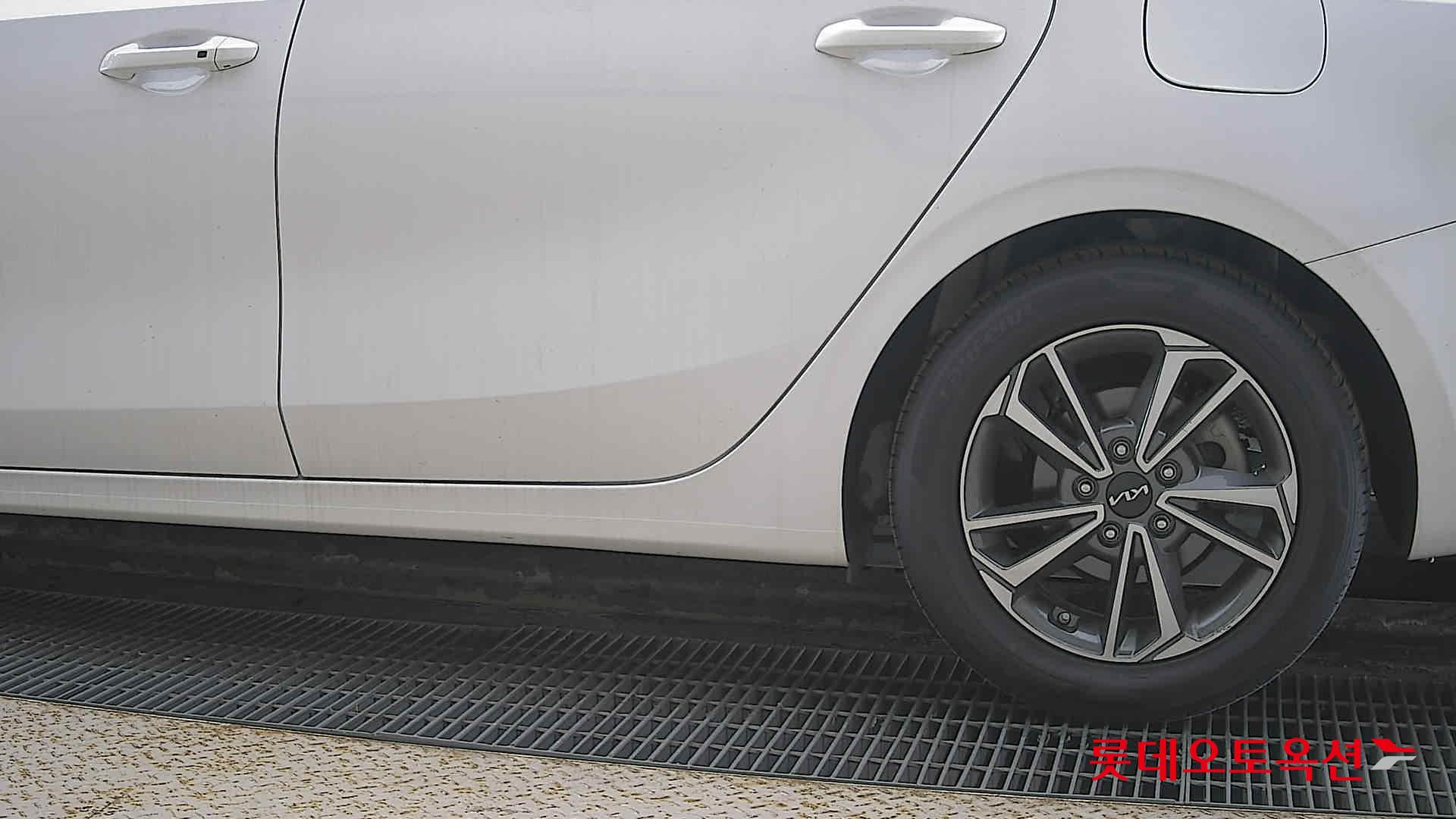 Kia K3 id 3633640 из Кореи 22