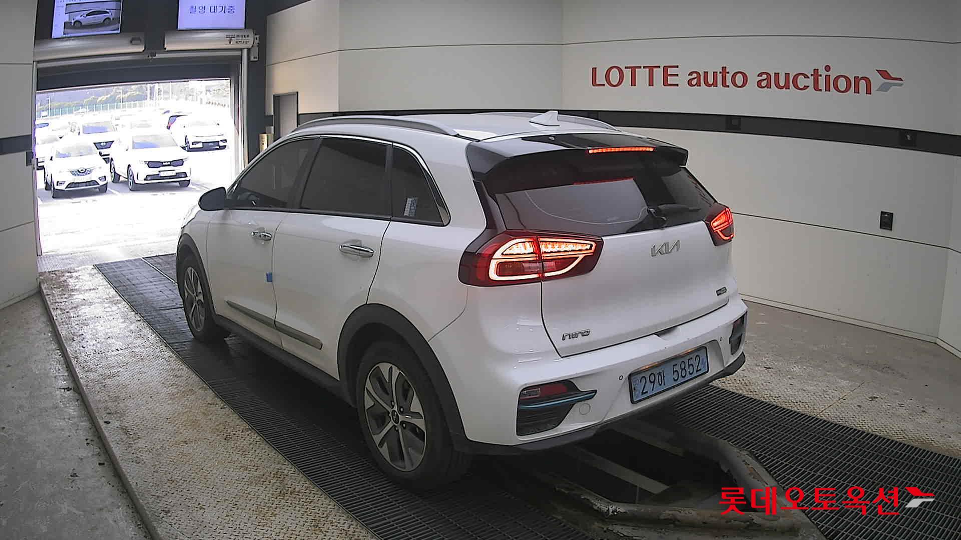 كيا نيرو 2022 - صورة 4