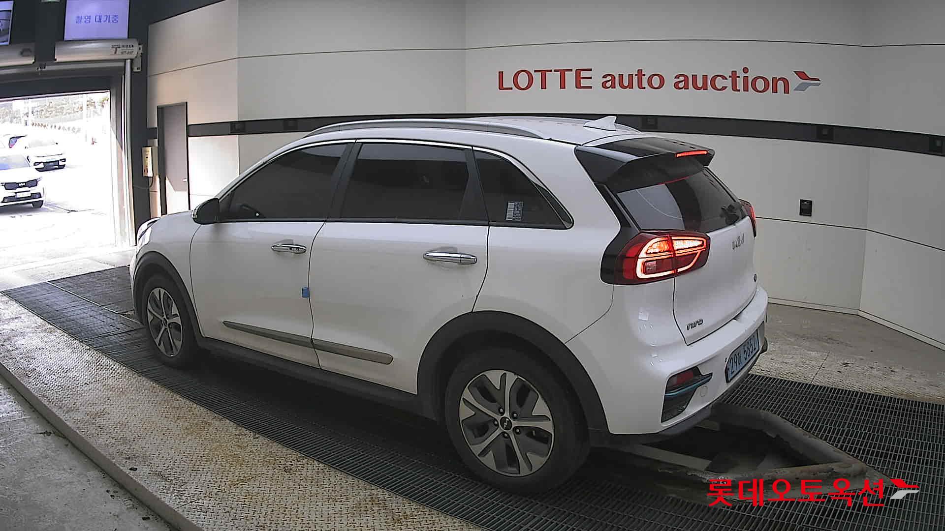 كيا نيرو 2022 - صورة 15