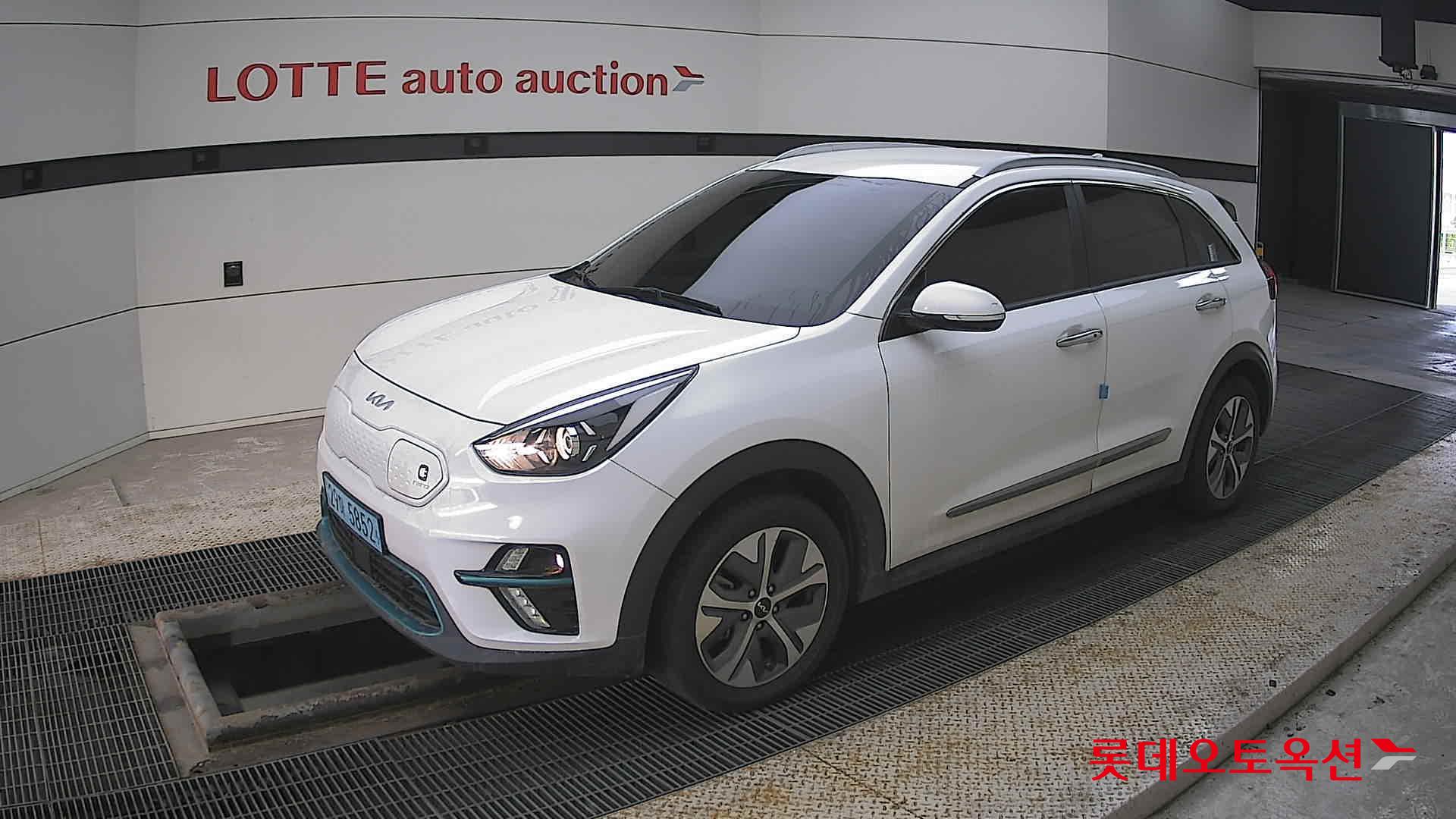 كيا نيرو 2022 - صورة 11