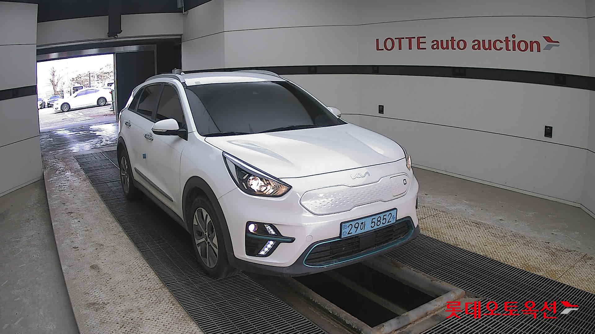 كيا نيرو 2022 - صورة 24