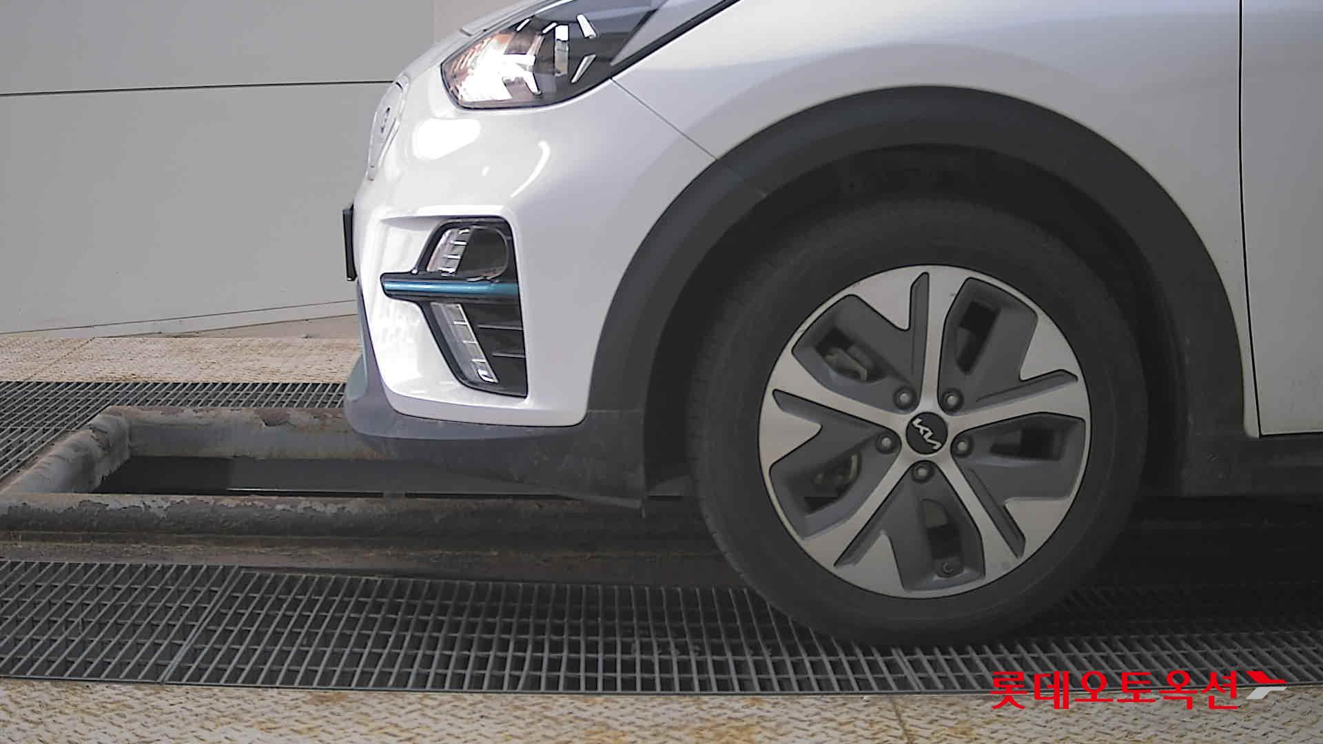 كيا نيرو 2022 - صورة 25