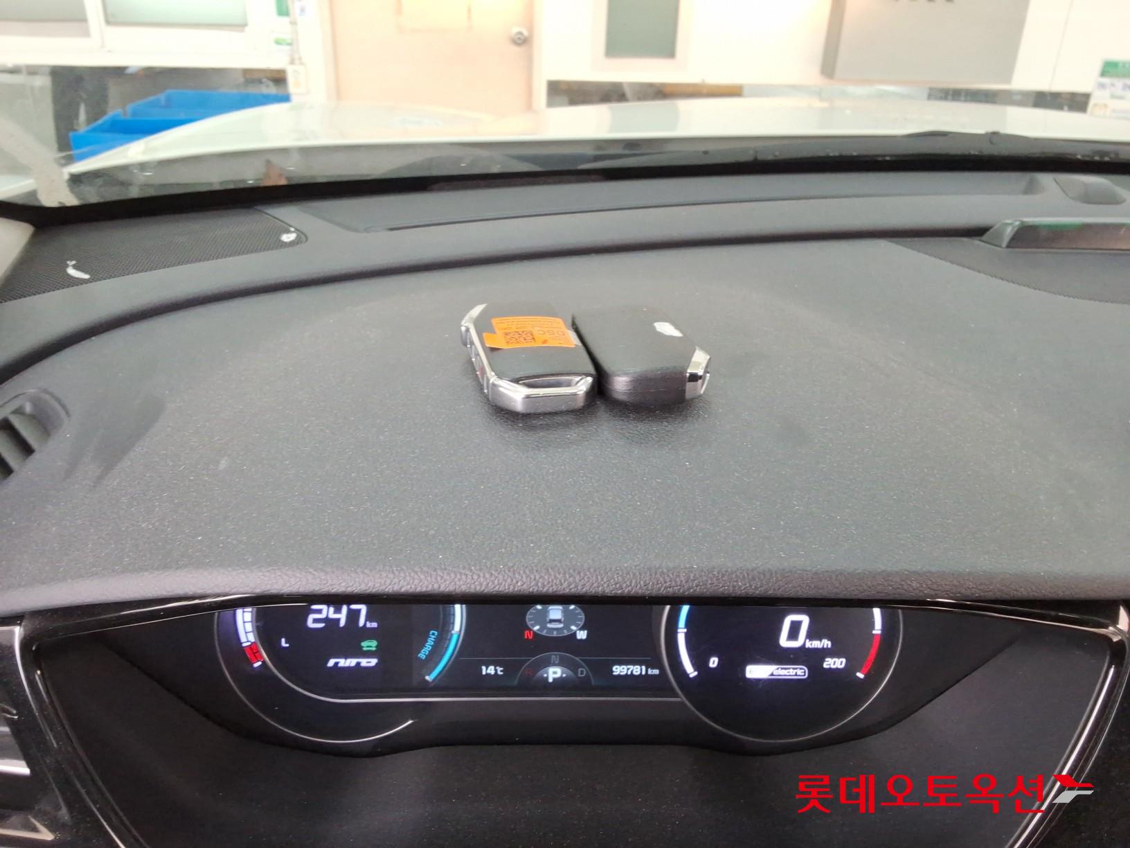 كيا نيرو 2022 - صورة 34